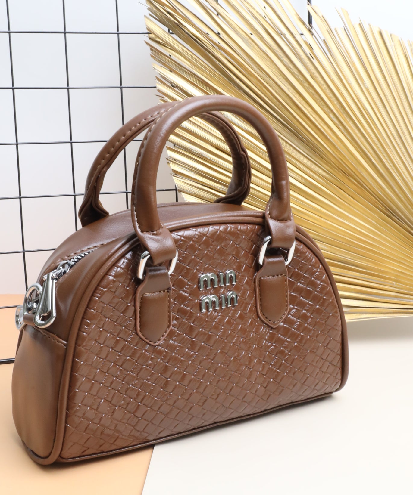 A062 حقيبة نسائية