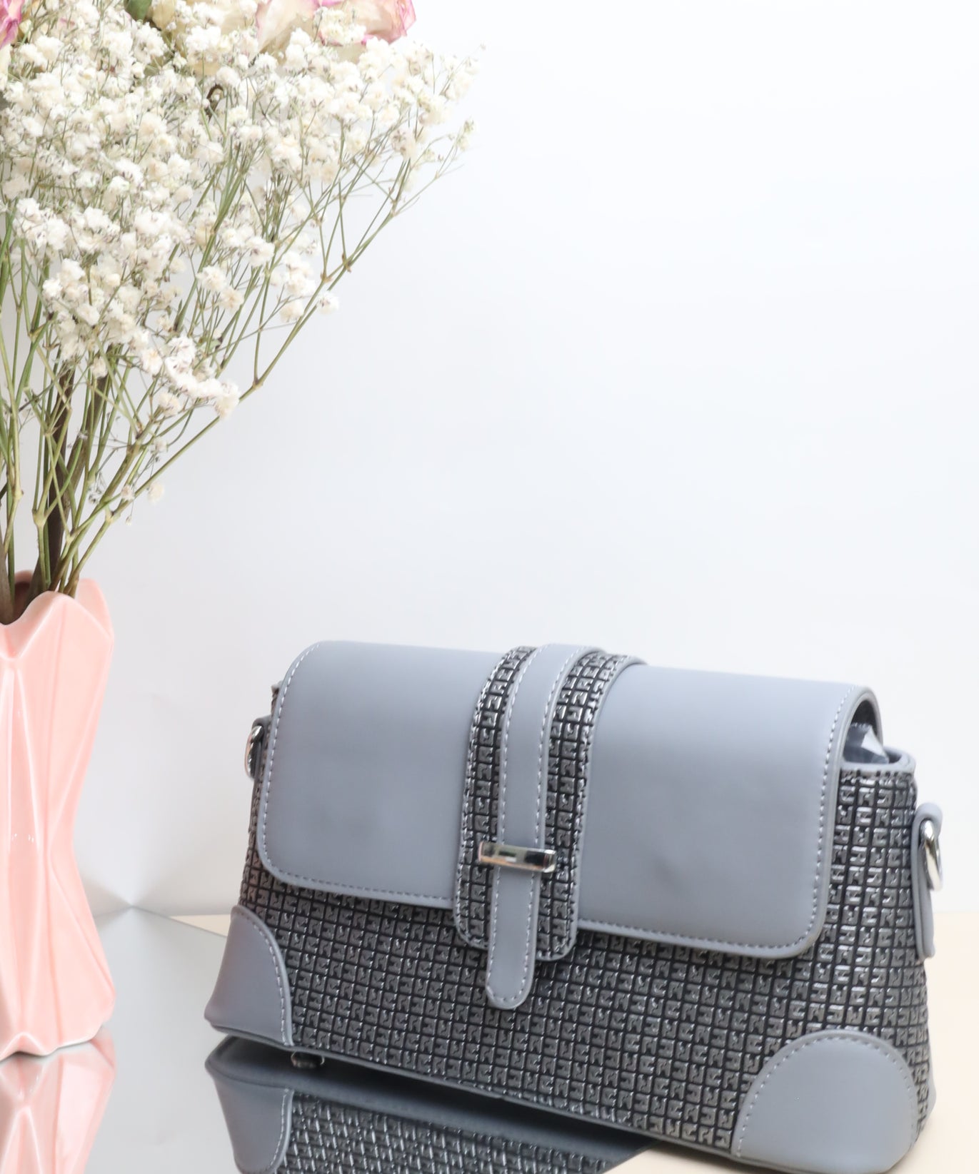 D135 حقيبة نسائية