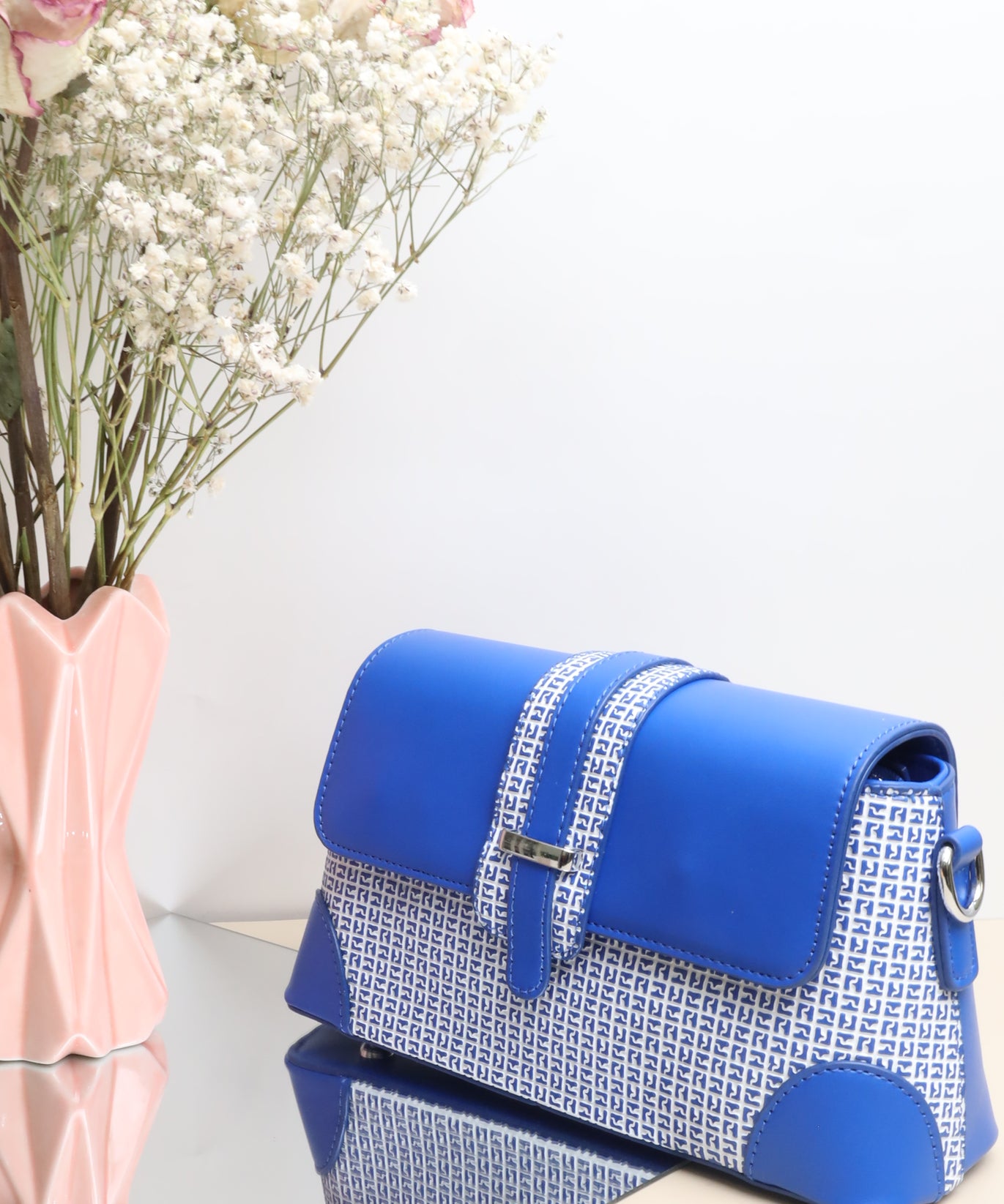 D135 حقيبة نسائية