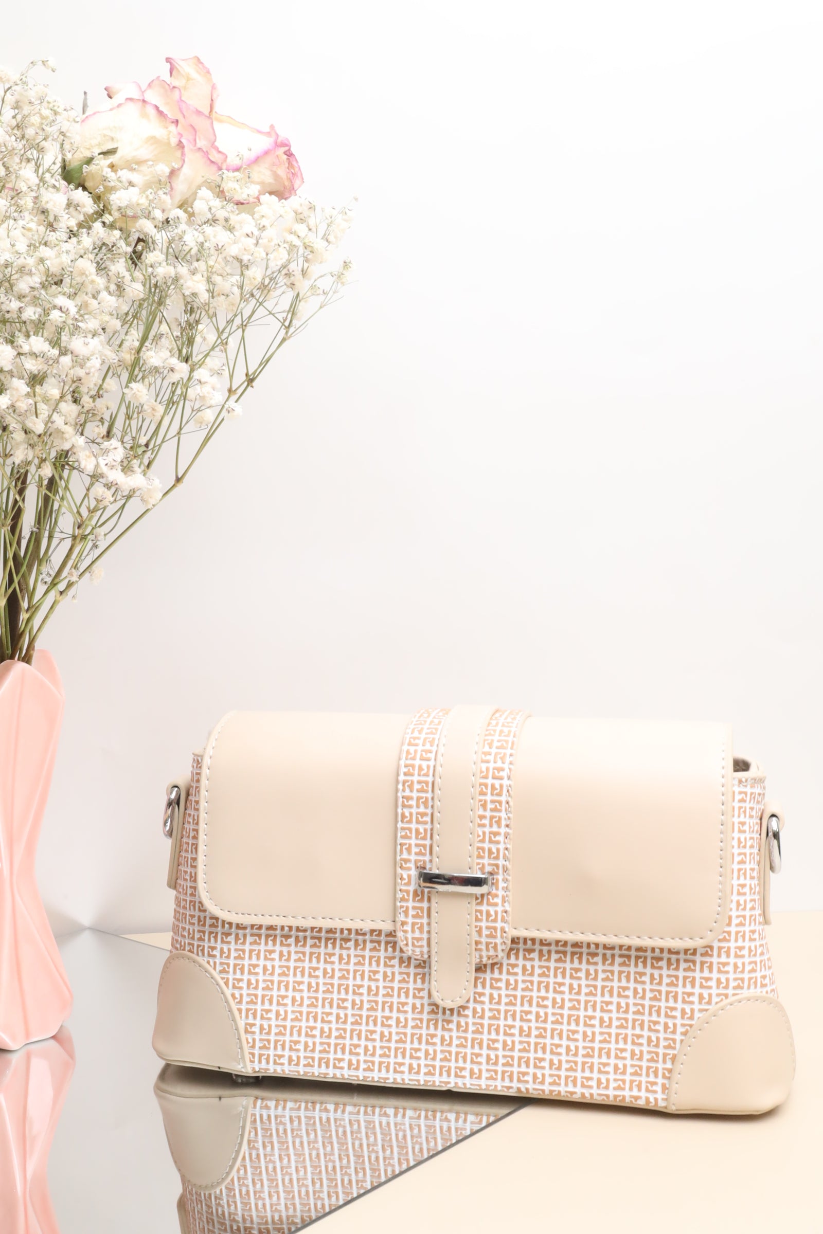 D135 حقيبة نسائية