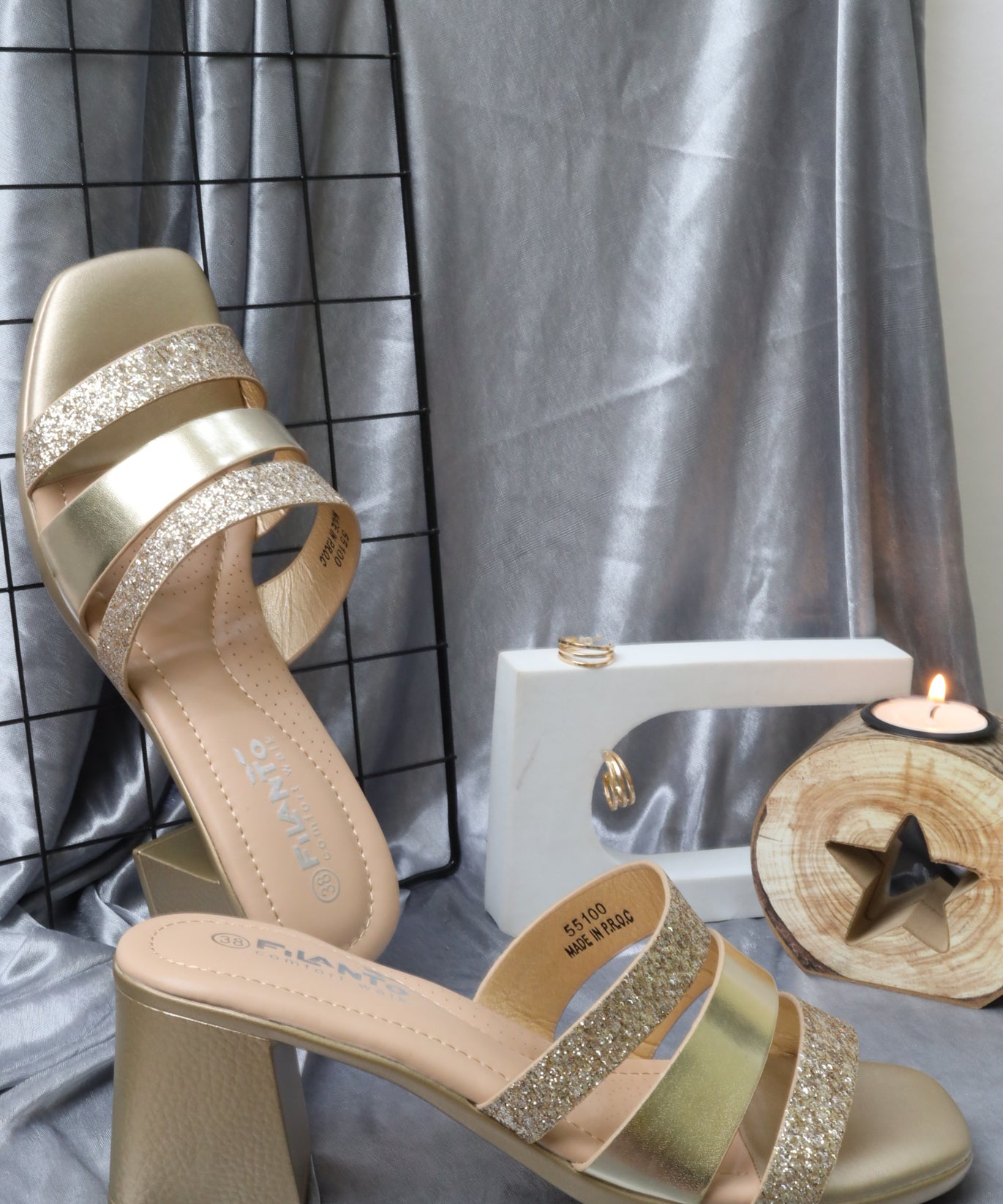 Women's wide-heeled sandal 55100 