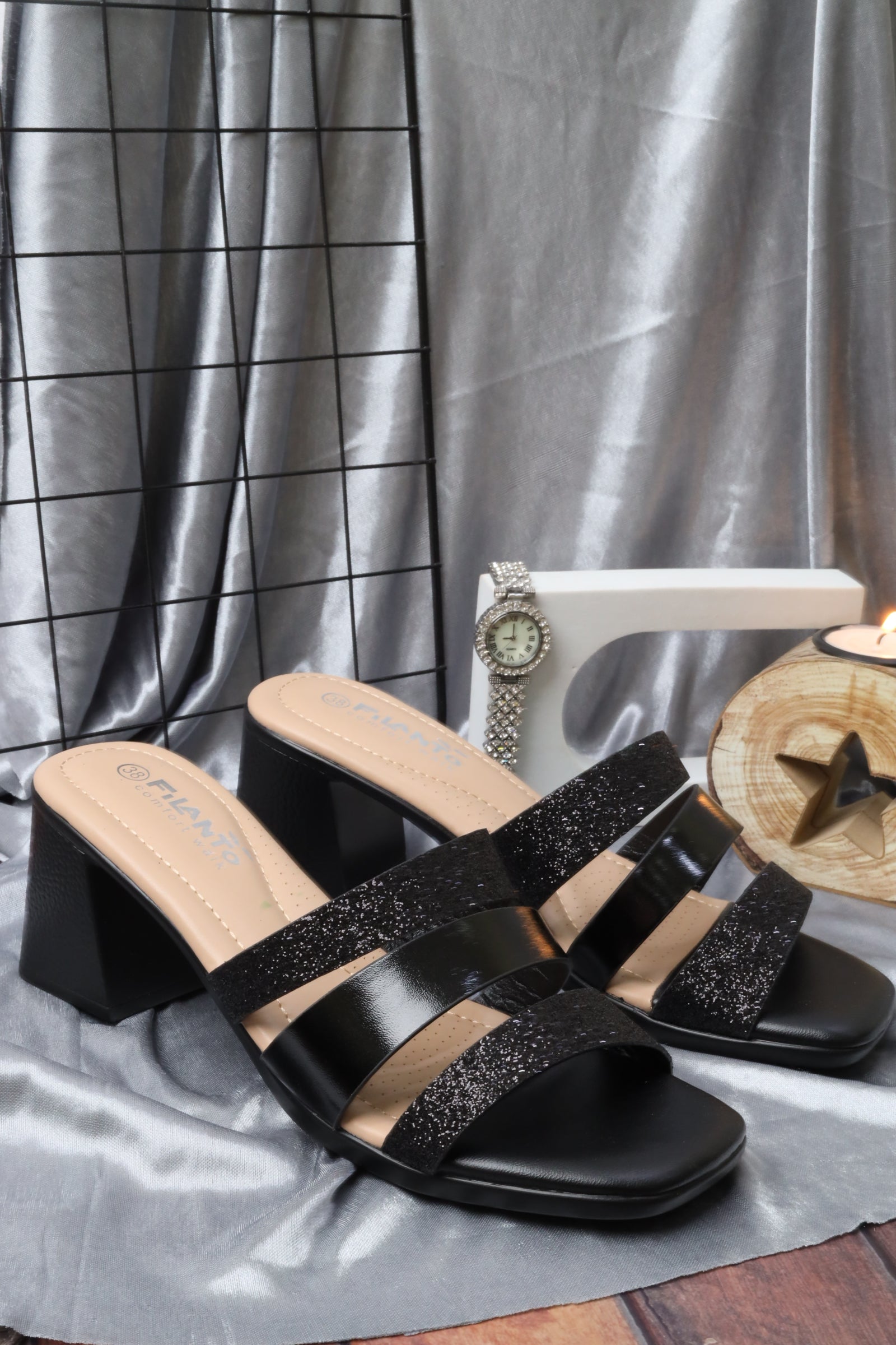 Women's wide-heeled sandal 55100 