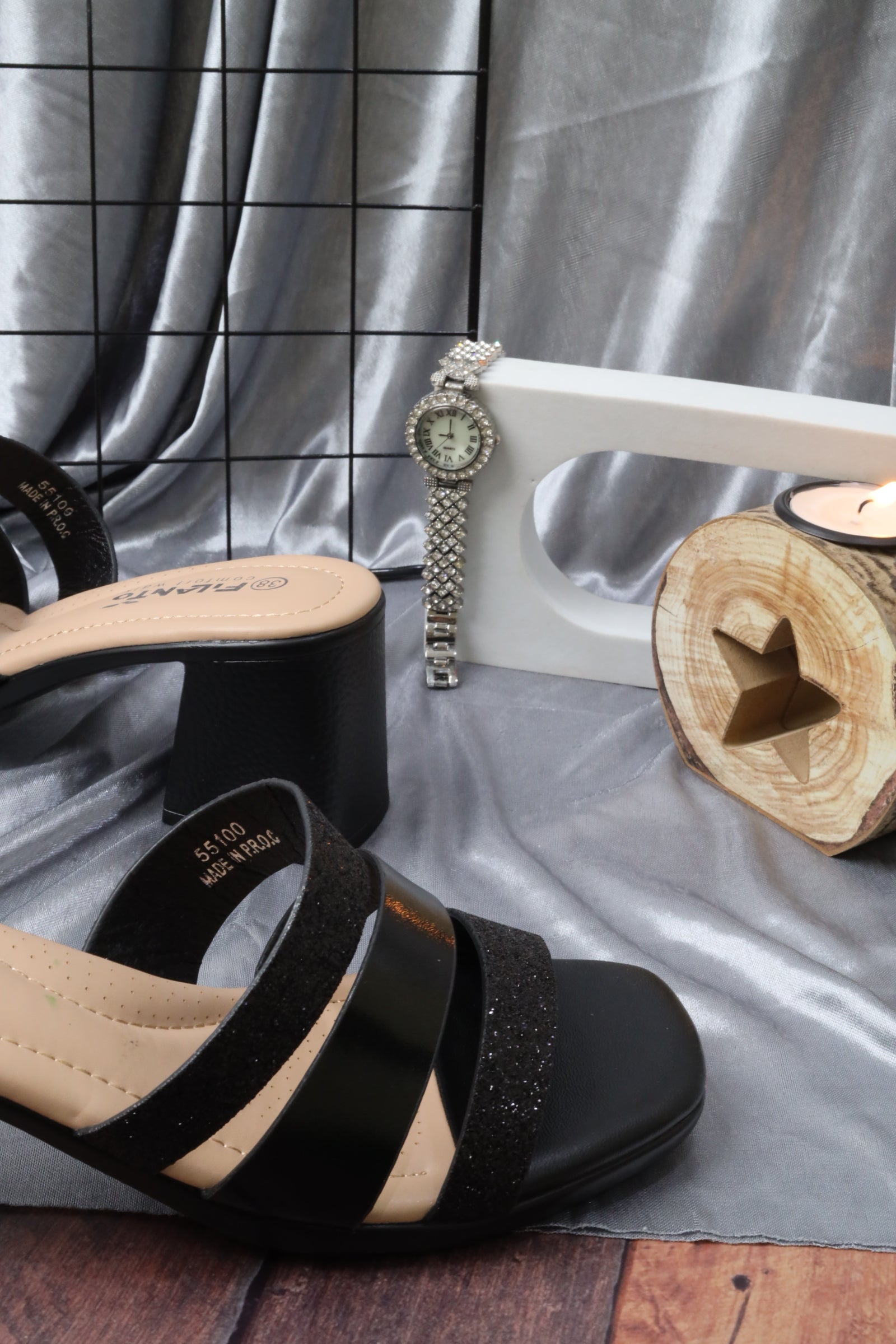 Women's wide-heeled sandal 55100 