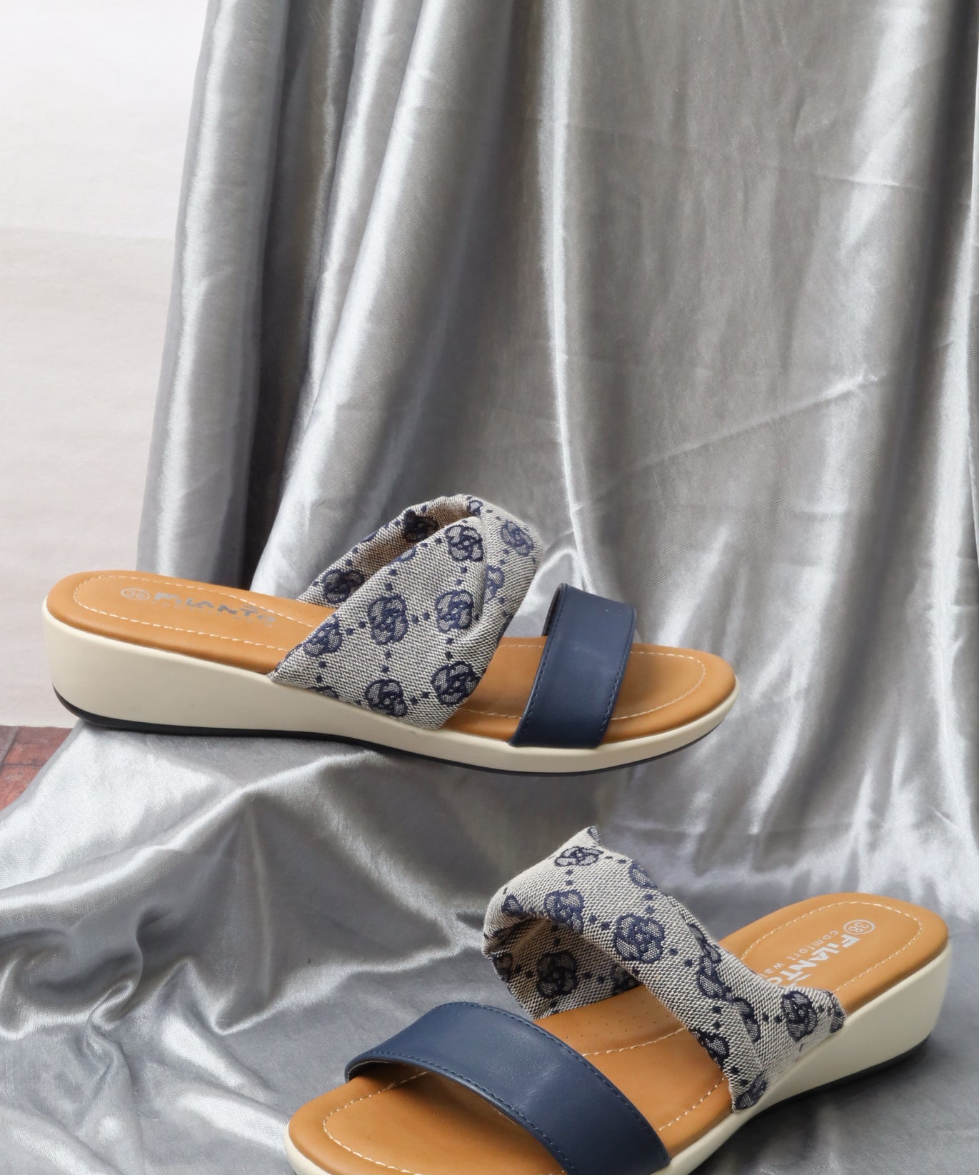 صندل نسائي فلات 55091