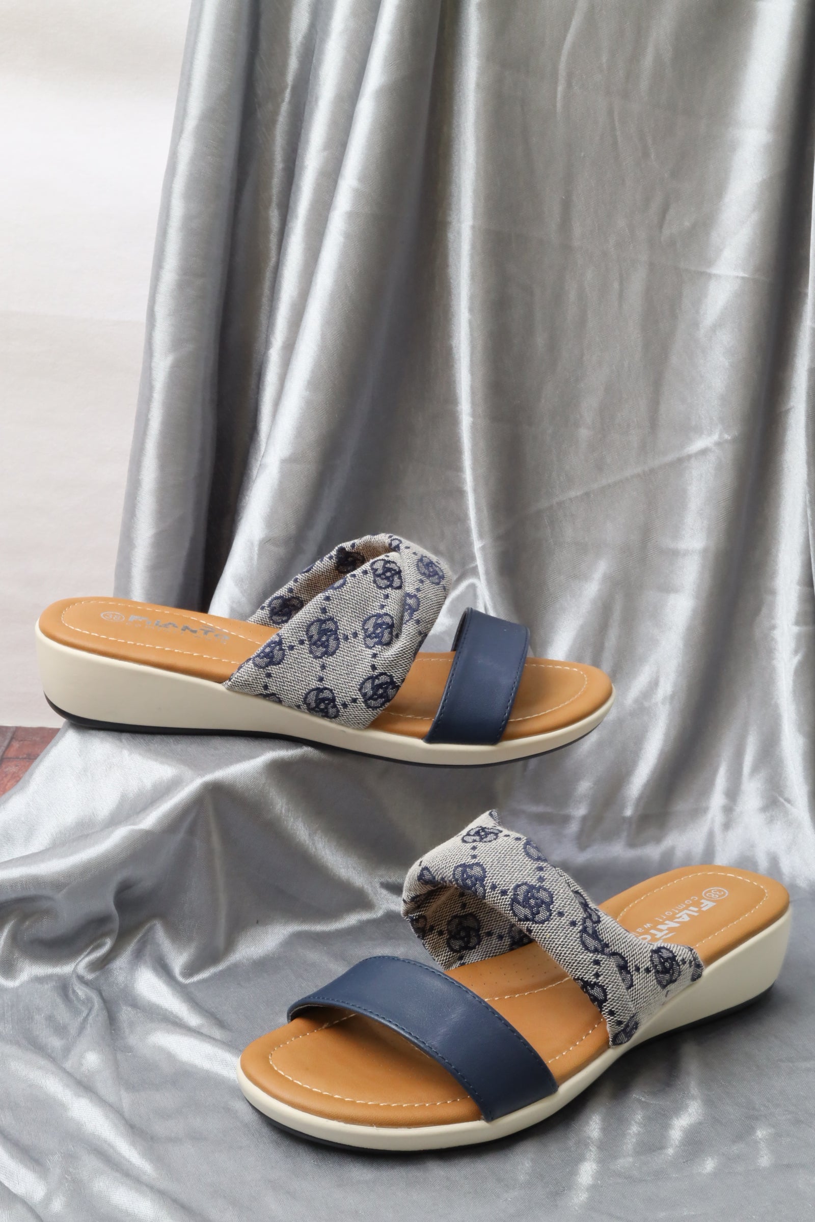 صندل نسائي فلات 55091