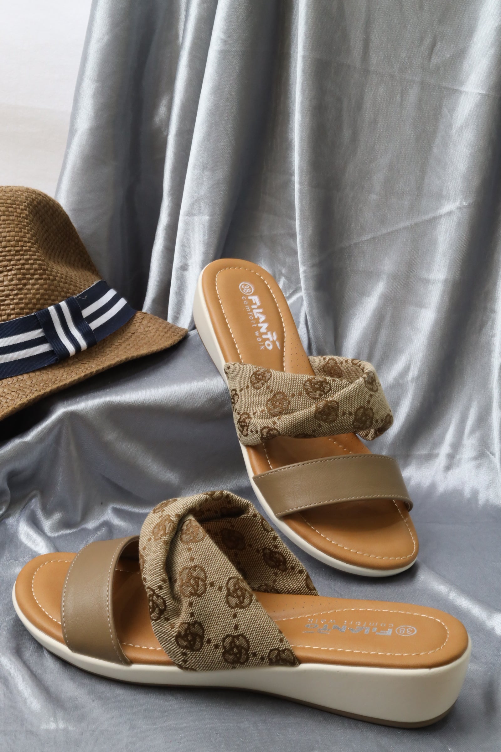 صندل نسائي فلات 55091