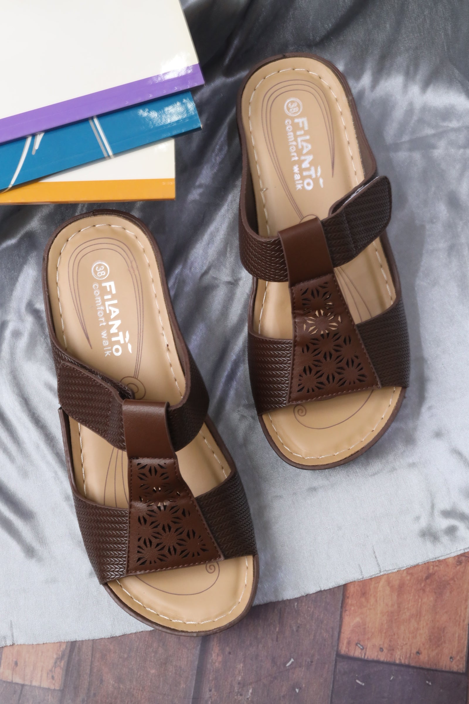 صندل نسائي بكعب عريض 55087