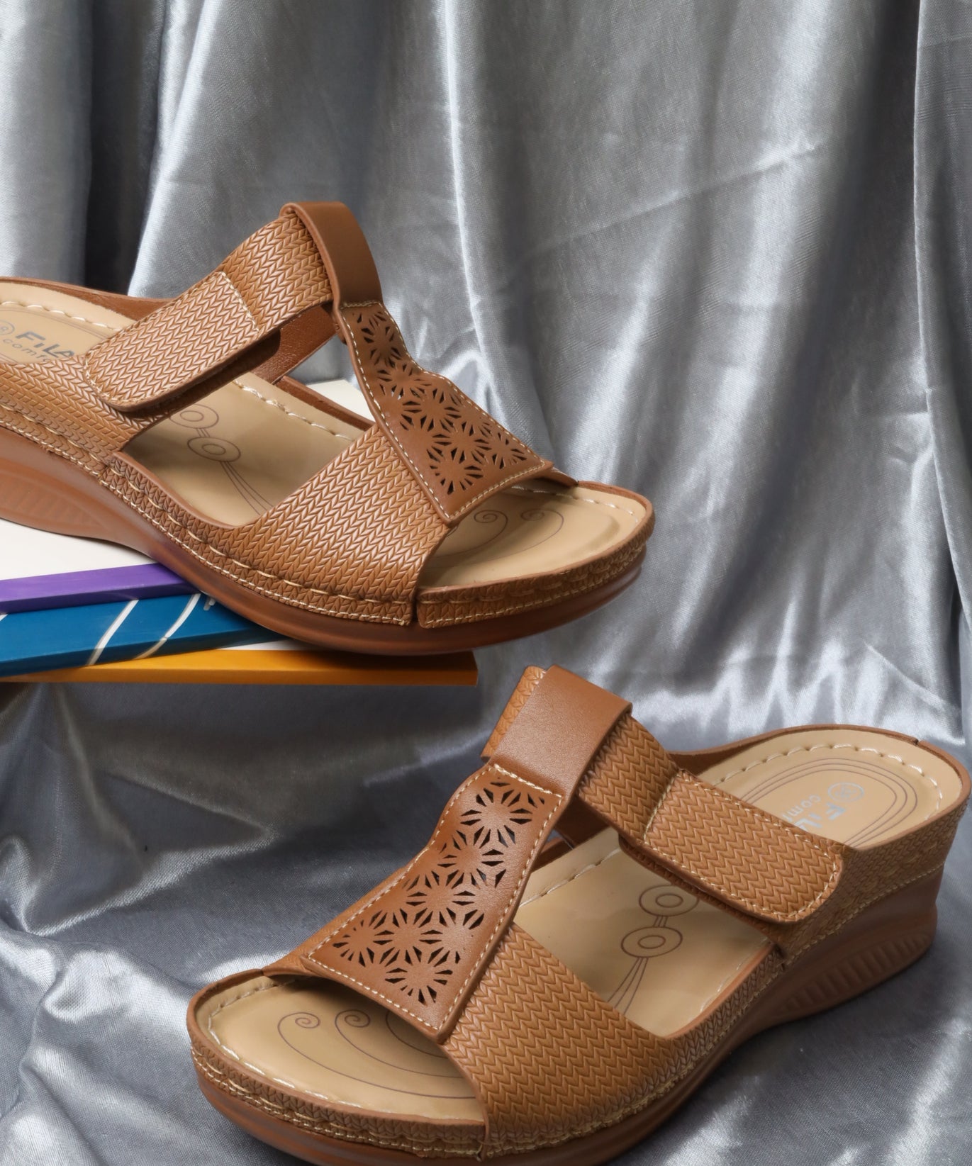 صندل نسائي بكعب عريض 55087