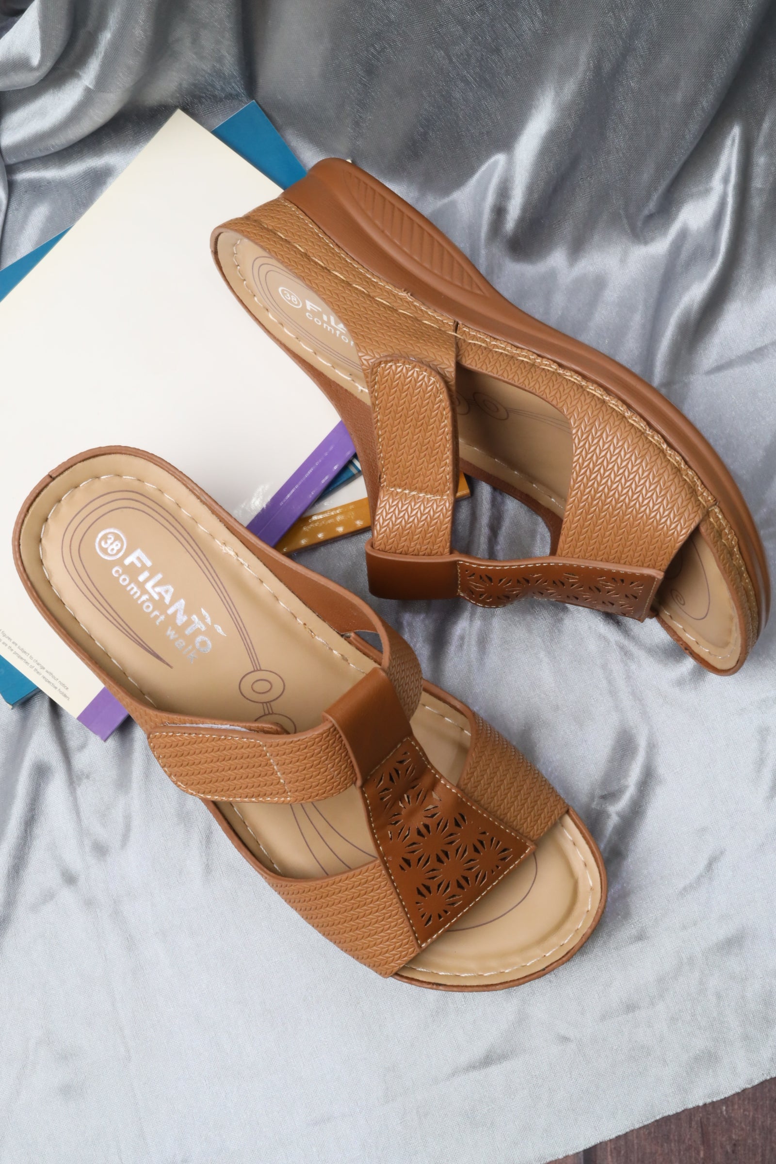 صندل نسائي بكعب عريض 55087