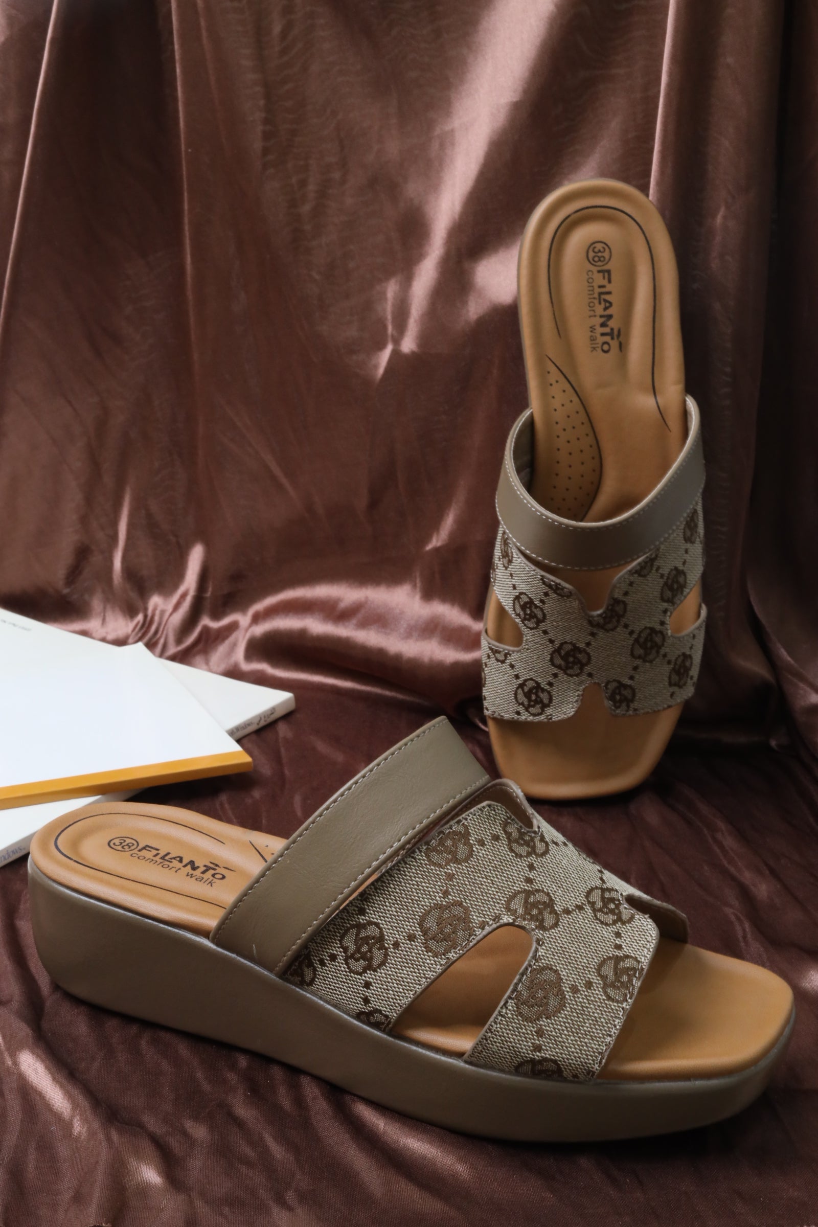 Women's flat sandal 55094 