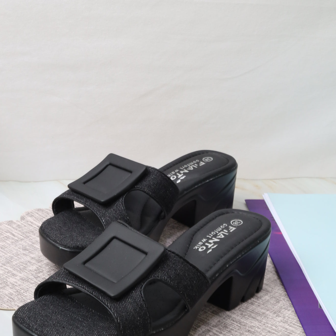 صندل نسائي بكعب عريض 55068