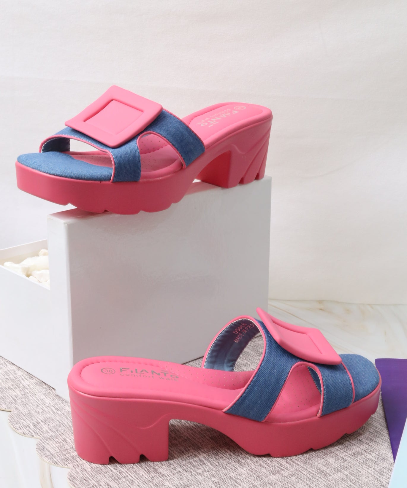 صندل نسائي بكعب عريض 55068