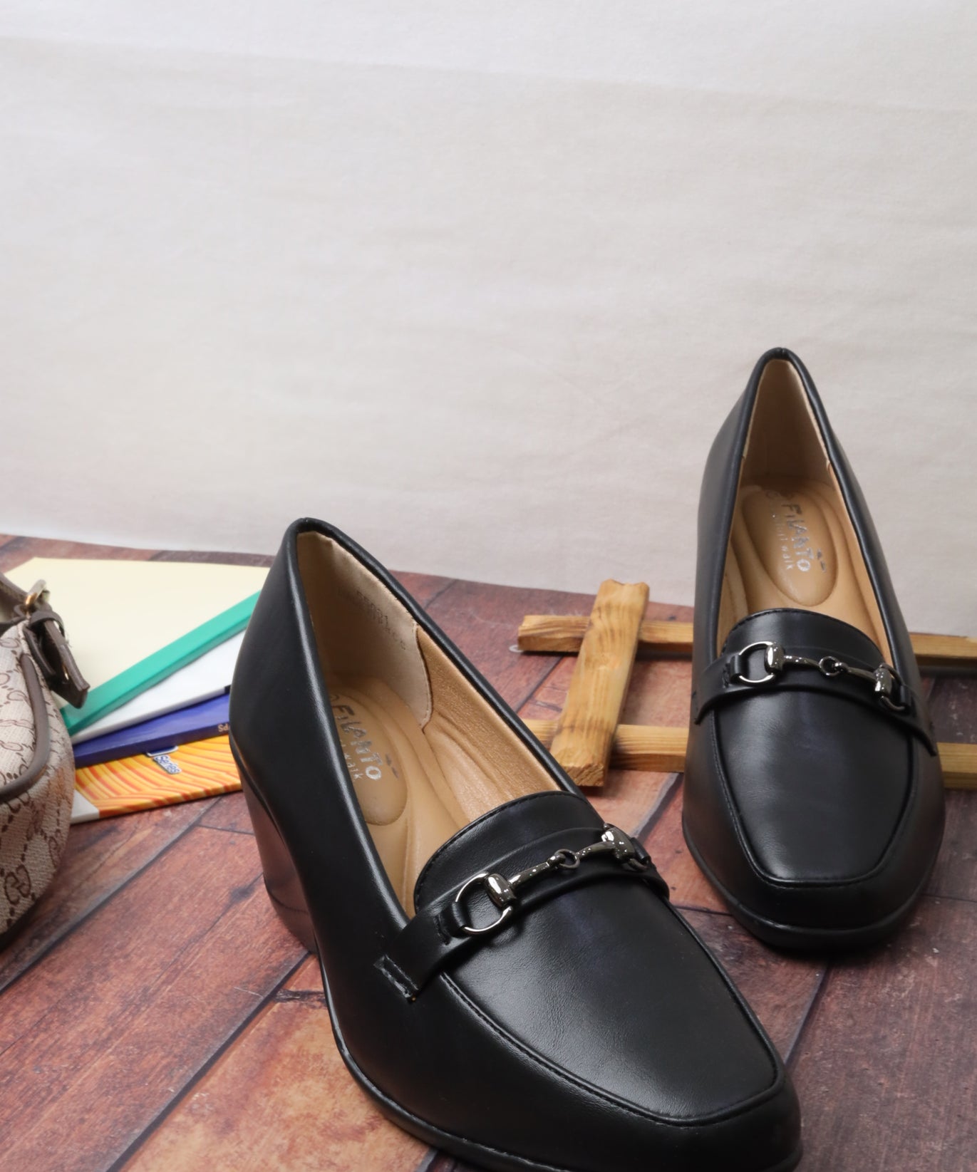 حذاء نسائي 55001