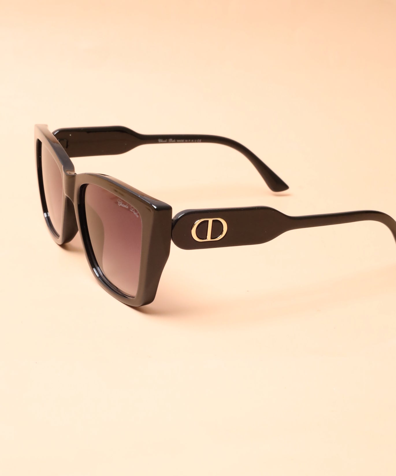 نظارات نسائية 909