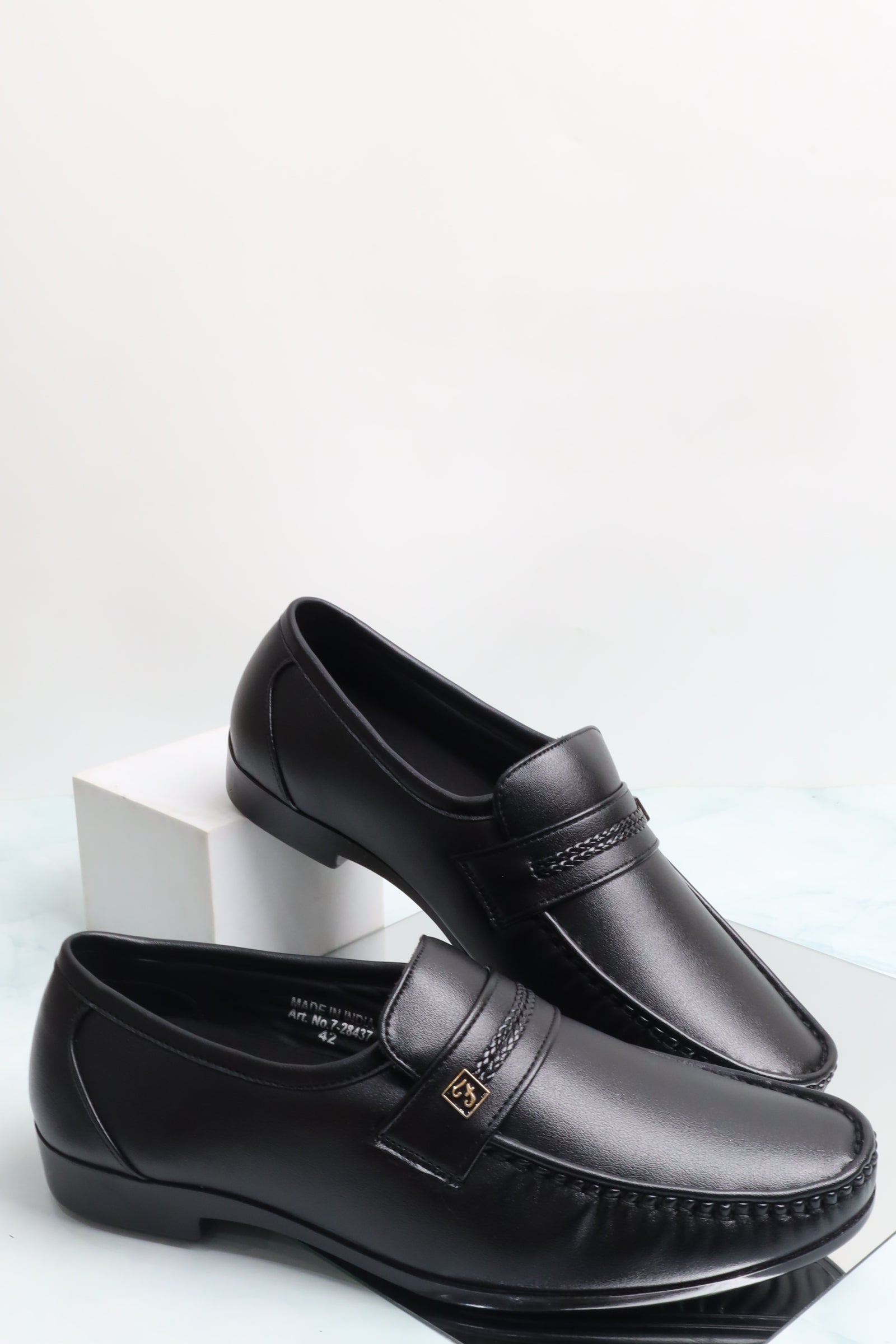 حذاء رسمي 28437