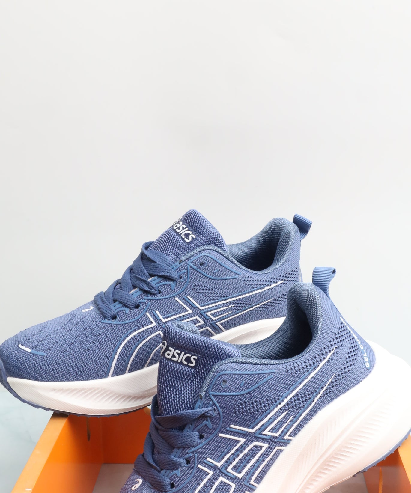 حذاء رياضي نسائي390537