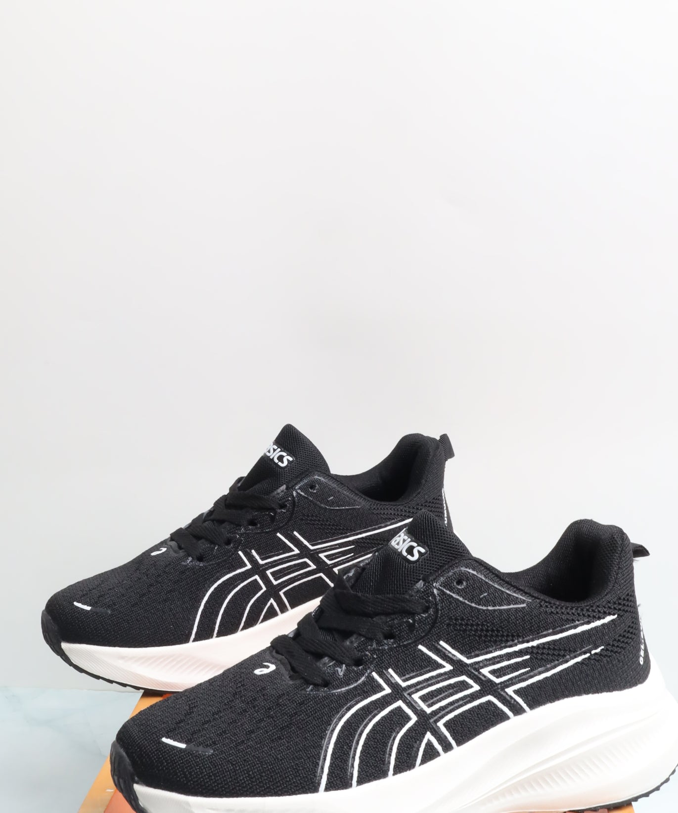 حذاء رياضي نسائي390537