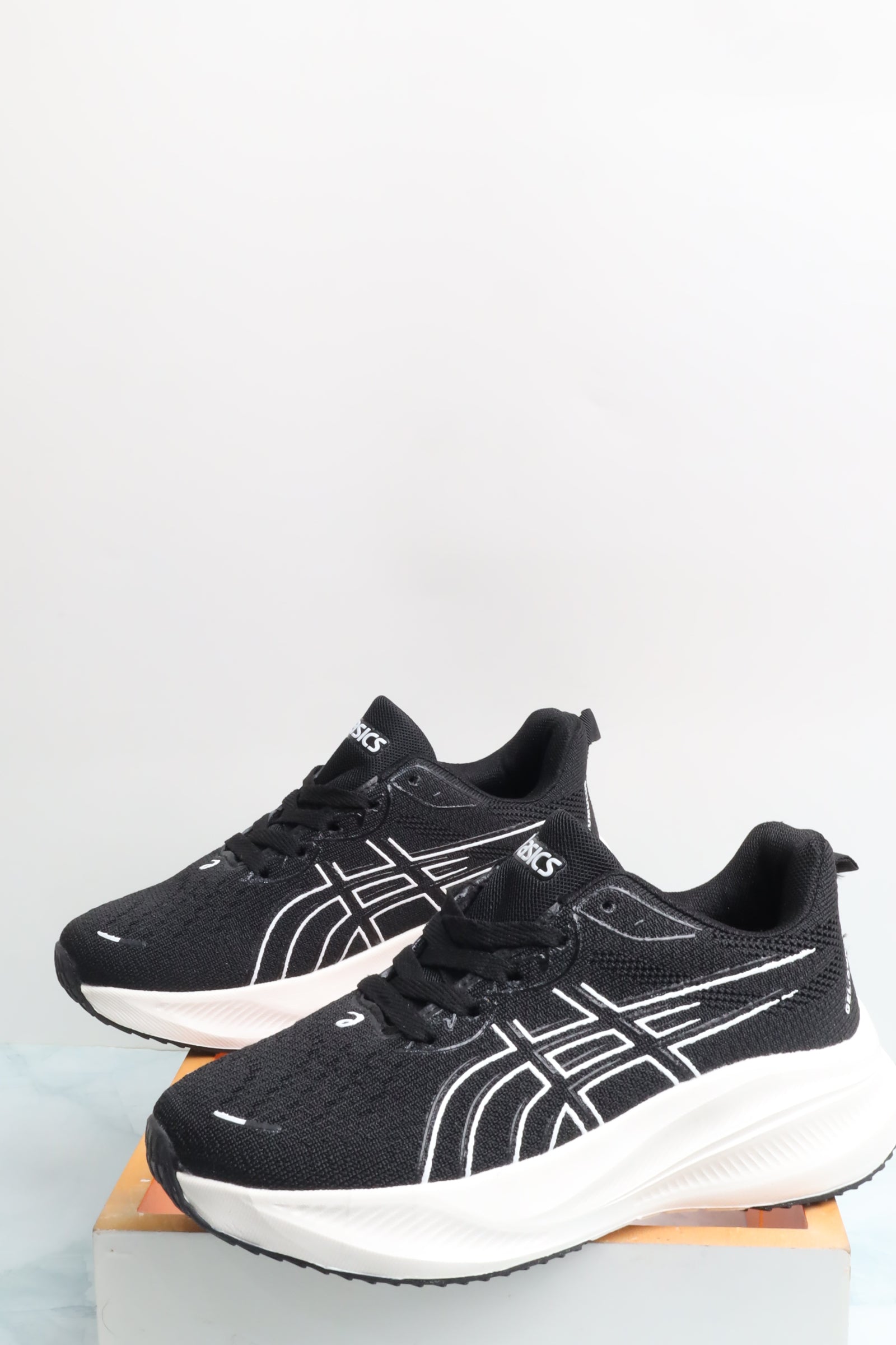 حذاء رياضي نسائي390537