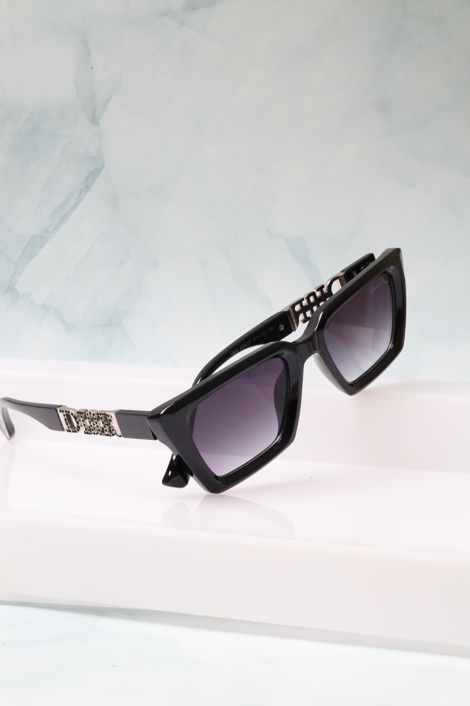 نظارات نسائية 1200