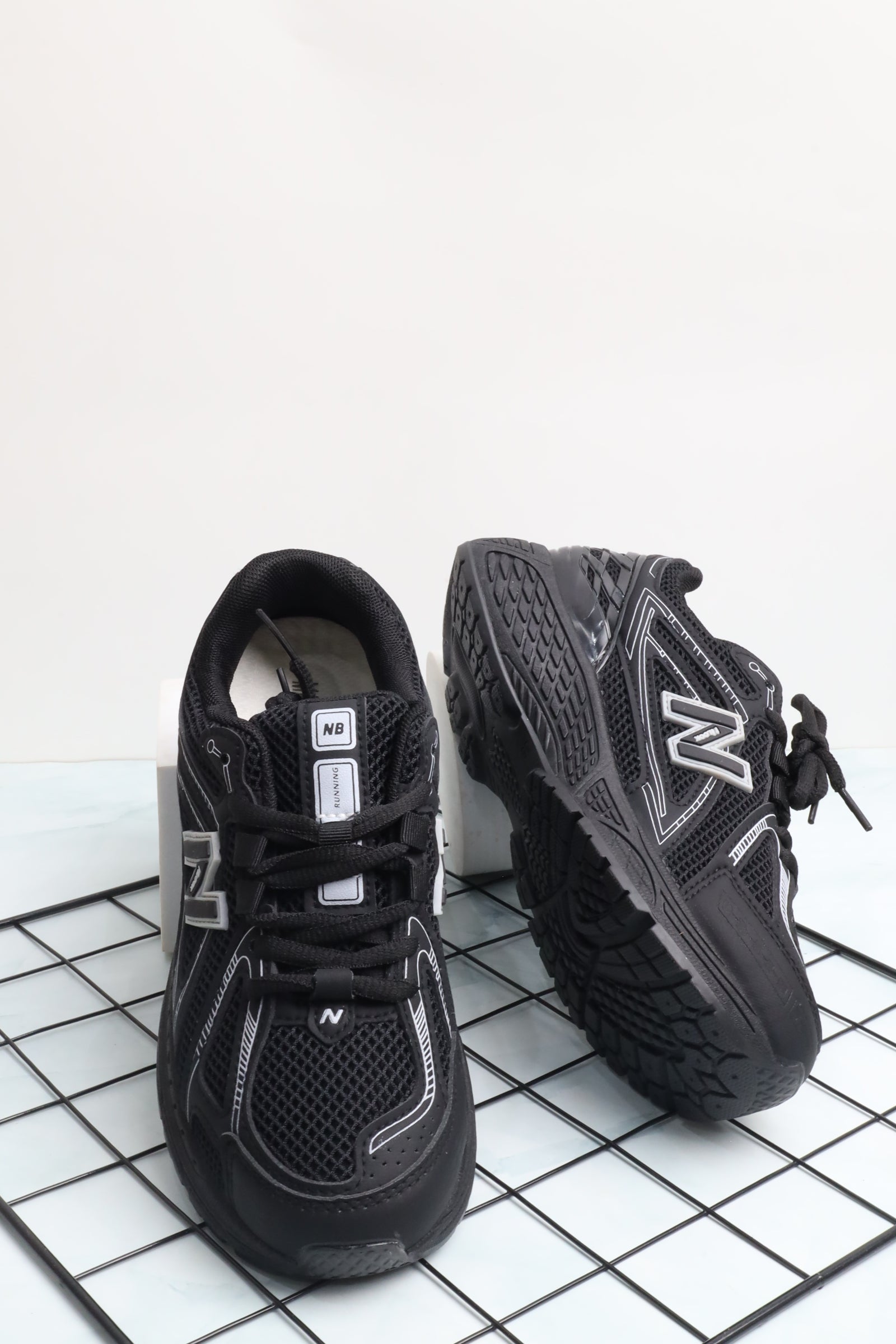 حذاء رياضي نسائي 390548