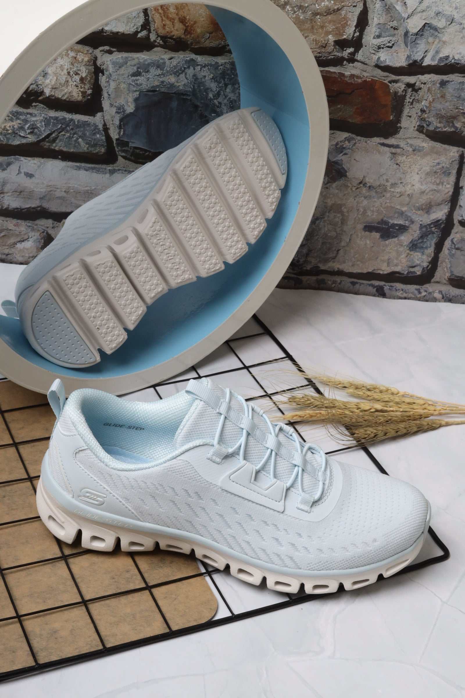 سكيتشرز رجالي جلايد ستيب 104561