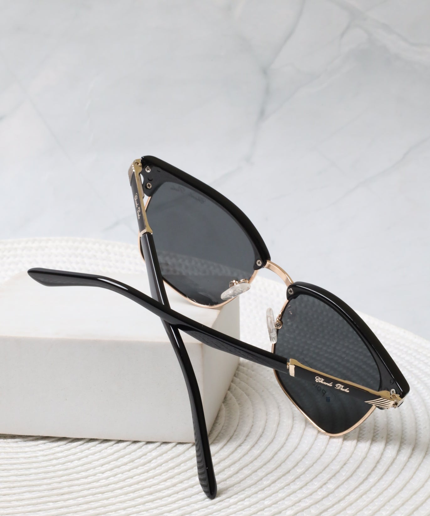 نظارات نسائية 111