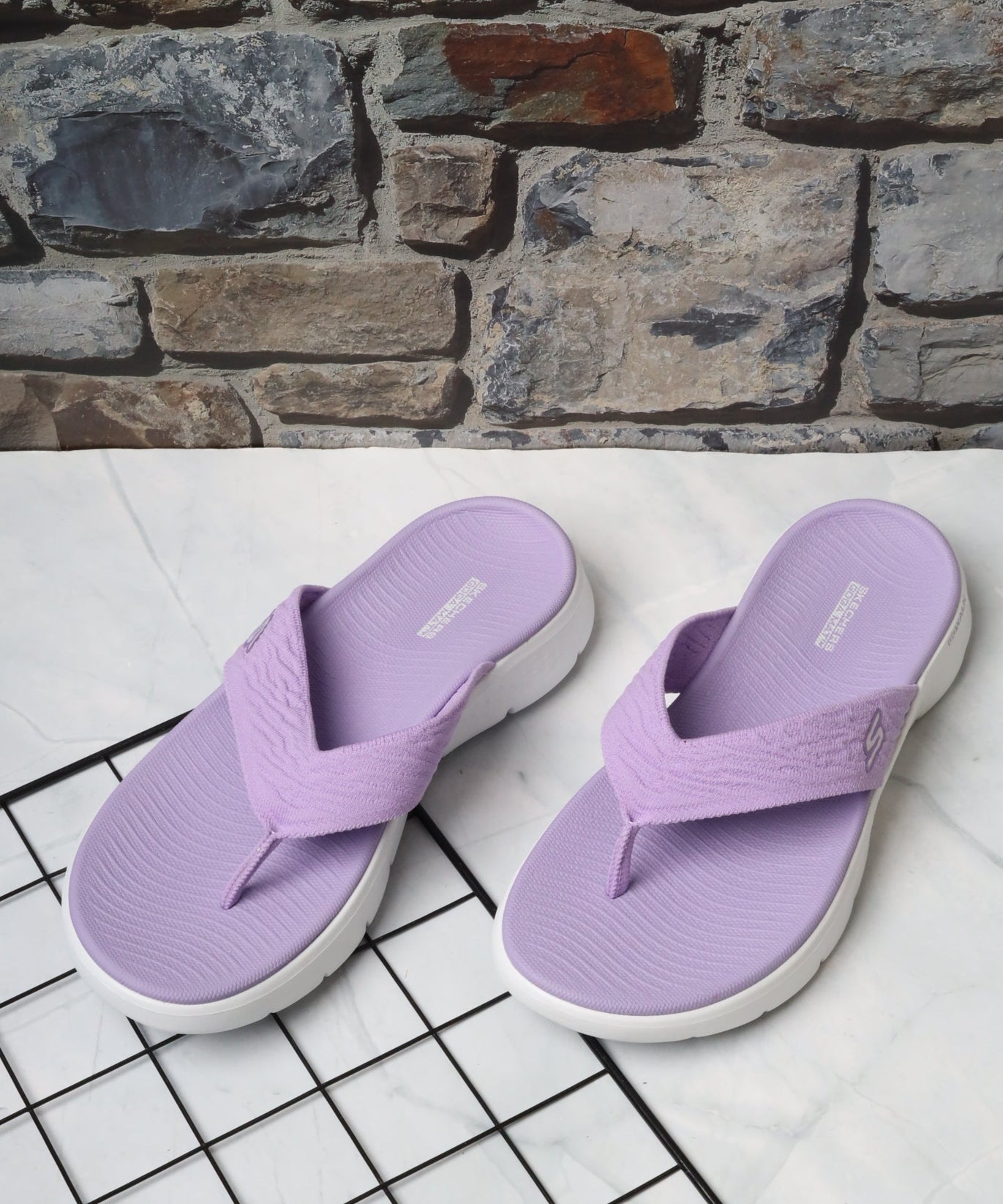 سكيتشرز نسائي جو ووك فليكس 141404