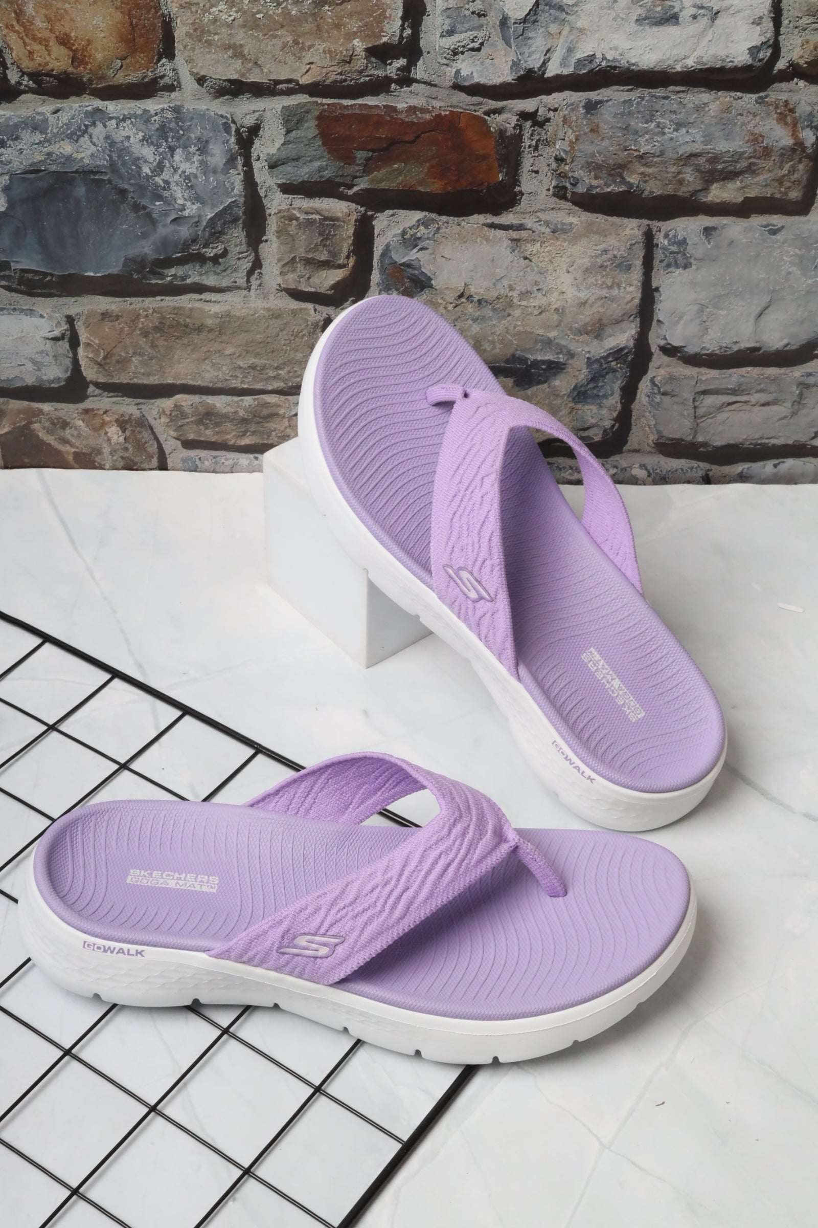 سكيتشرز نسائي جو ووك فليكس 141404