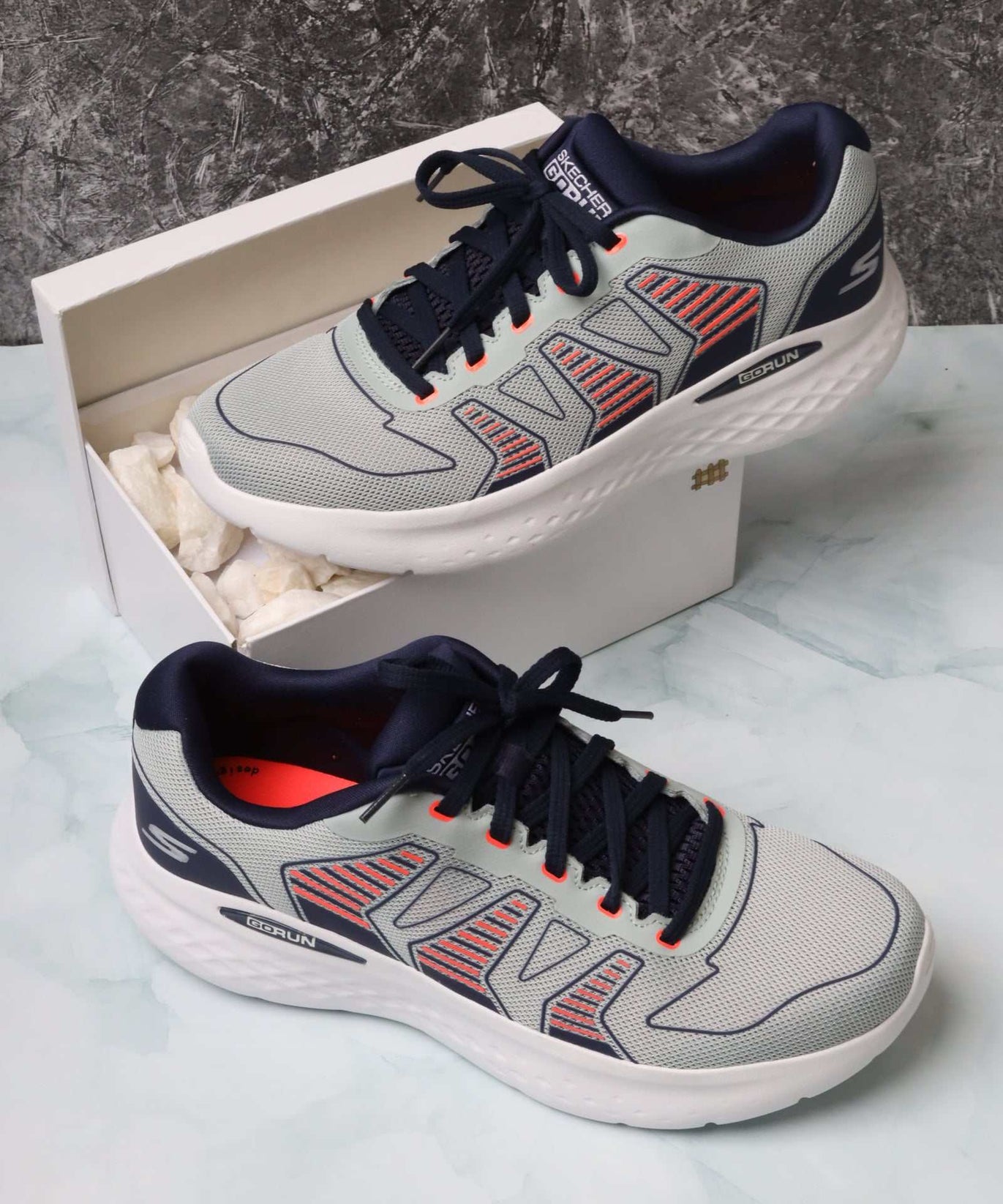 سكيتشرز رجالي جو رن لايت 220902