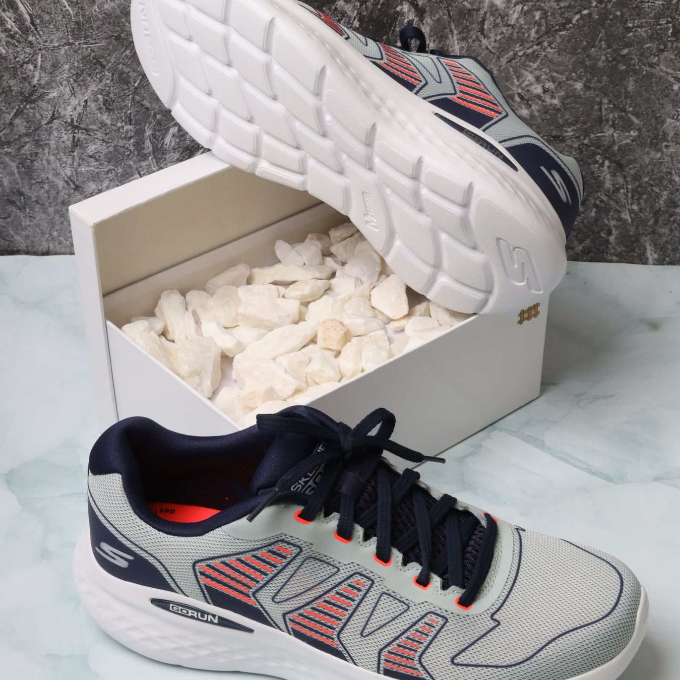 سكيتشرز رجالي جو رن لايت 220902