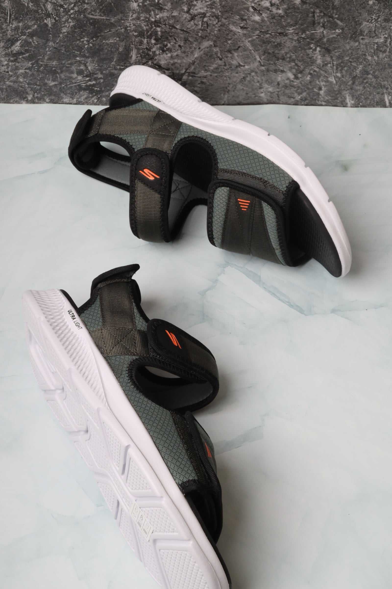 سكيتشرز رجالي جو كونستانت 229098