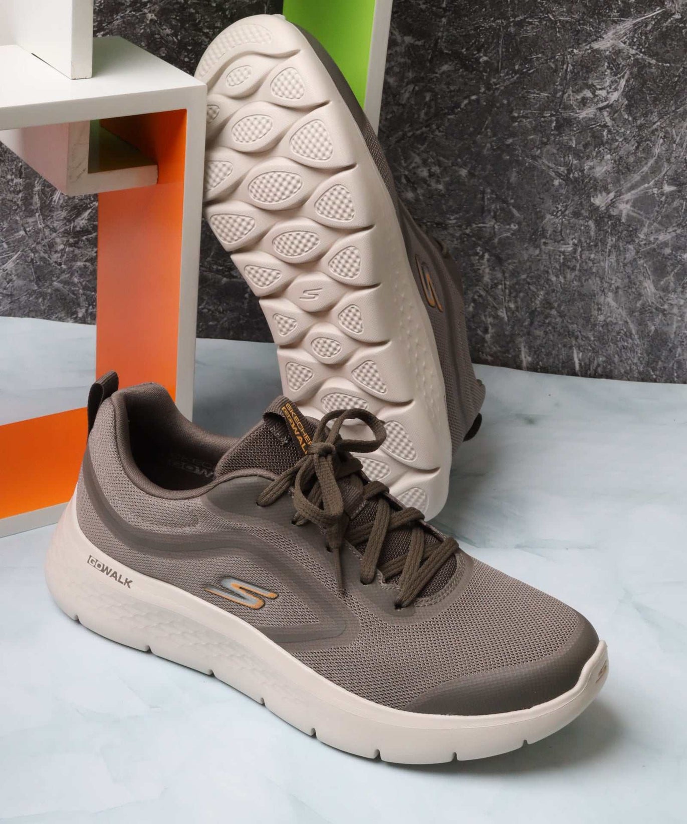 سكيتشرز رجالي جو ووك فليكس 216508