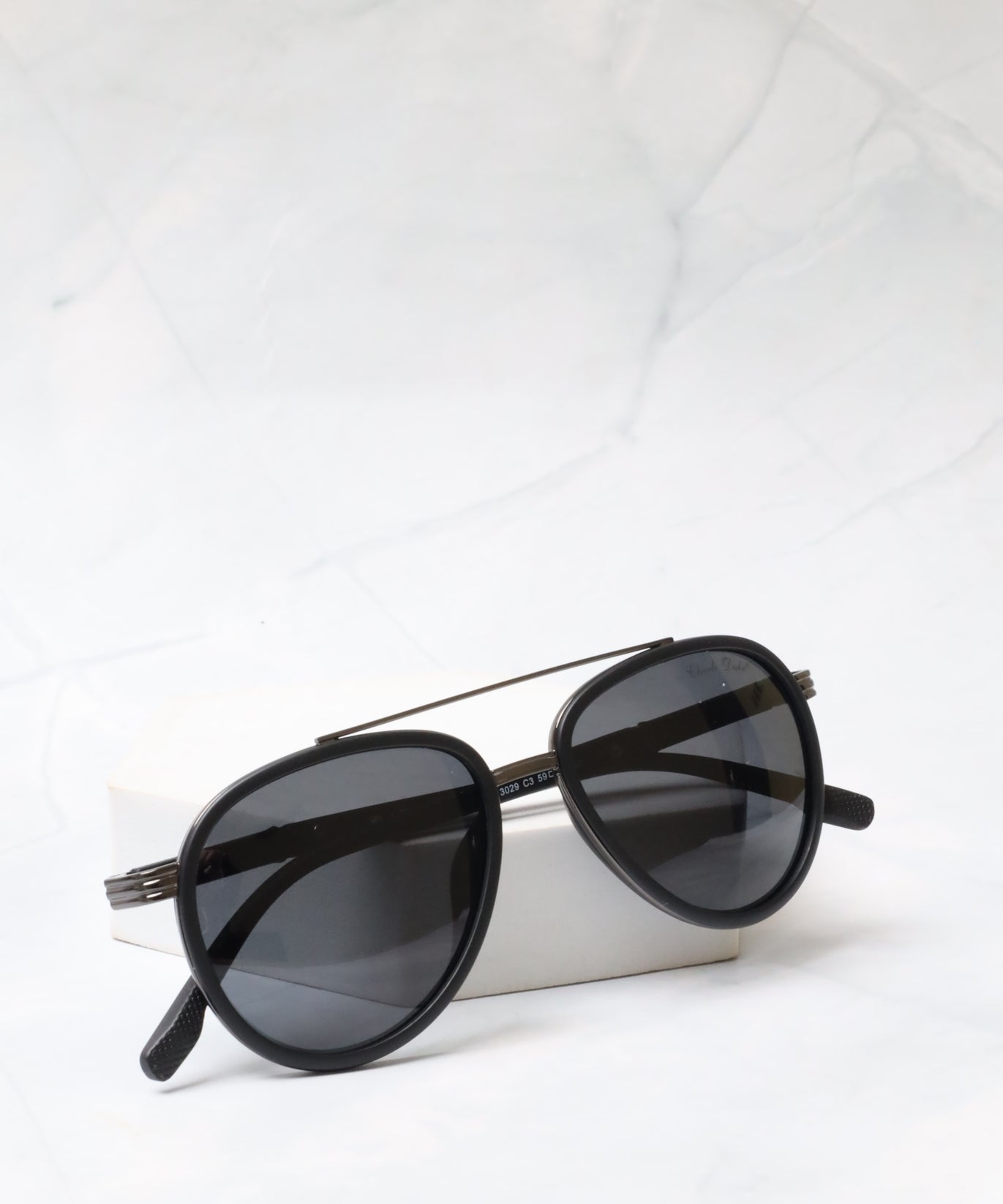 نظارات شمسية 190
