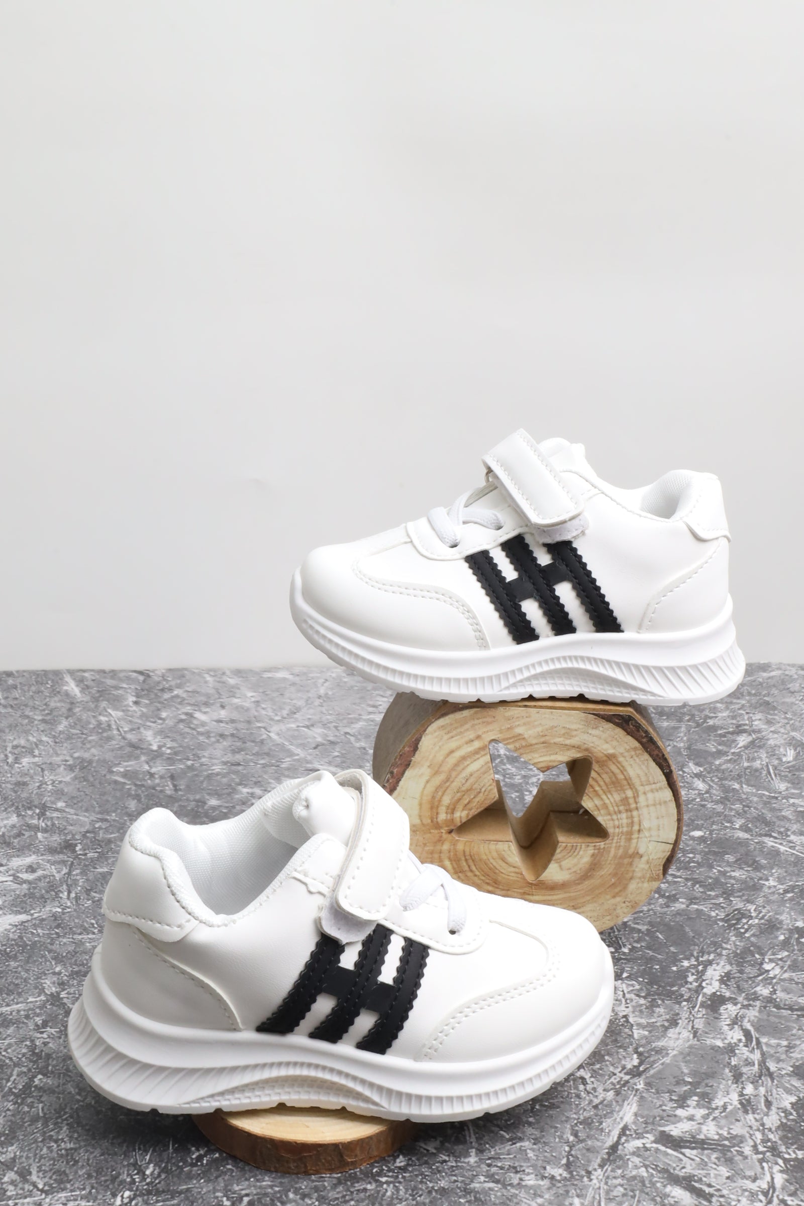 حذاء أطفالي 15262