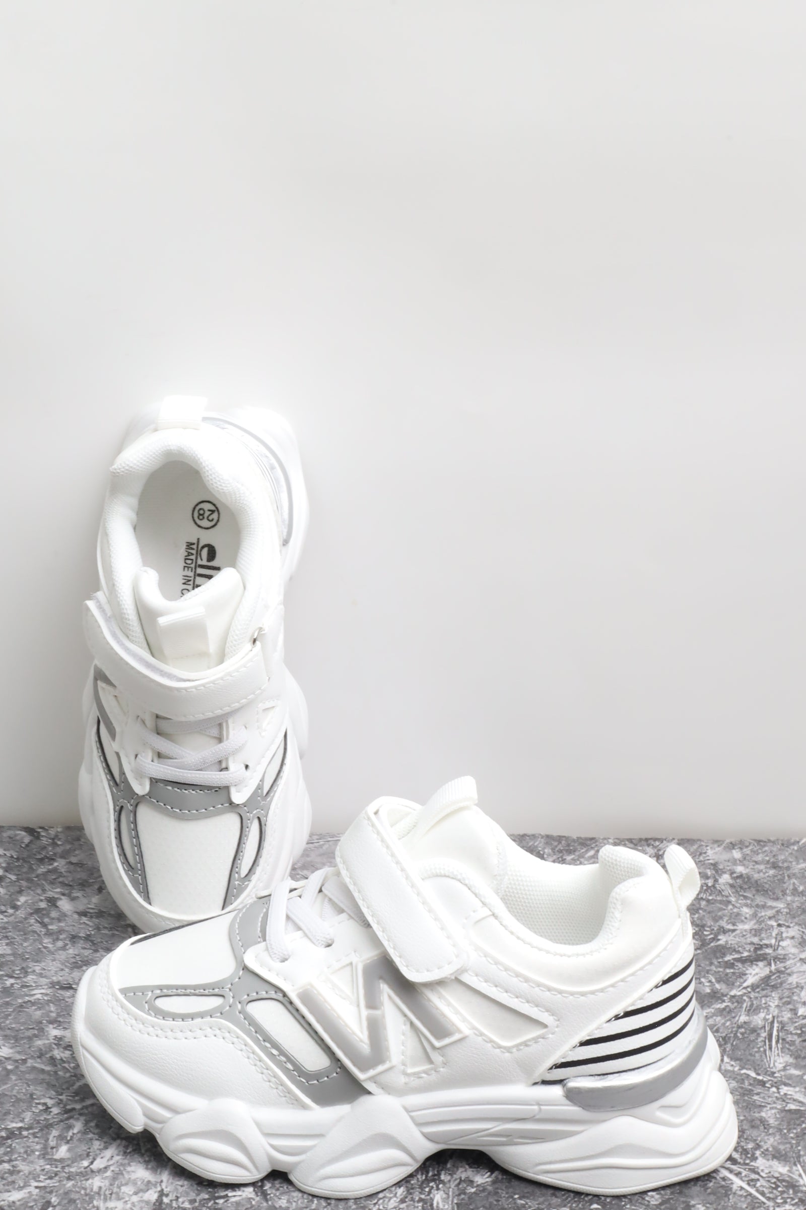 حذاء أطفالي 15265