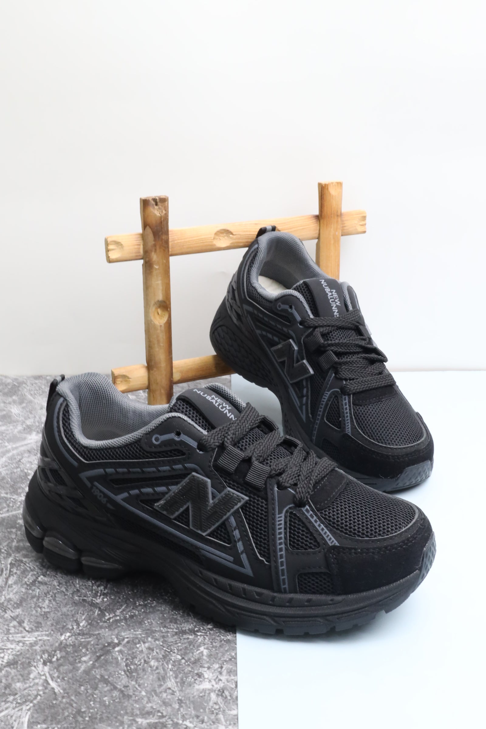 حذاء رياضي نسائي 390544