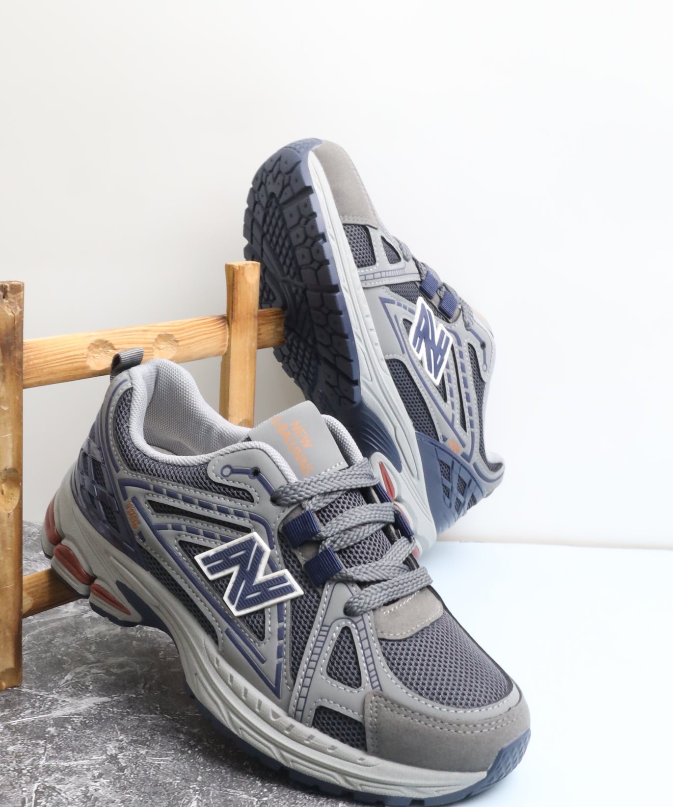 حذاء رياضي نسائي 390544