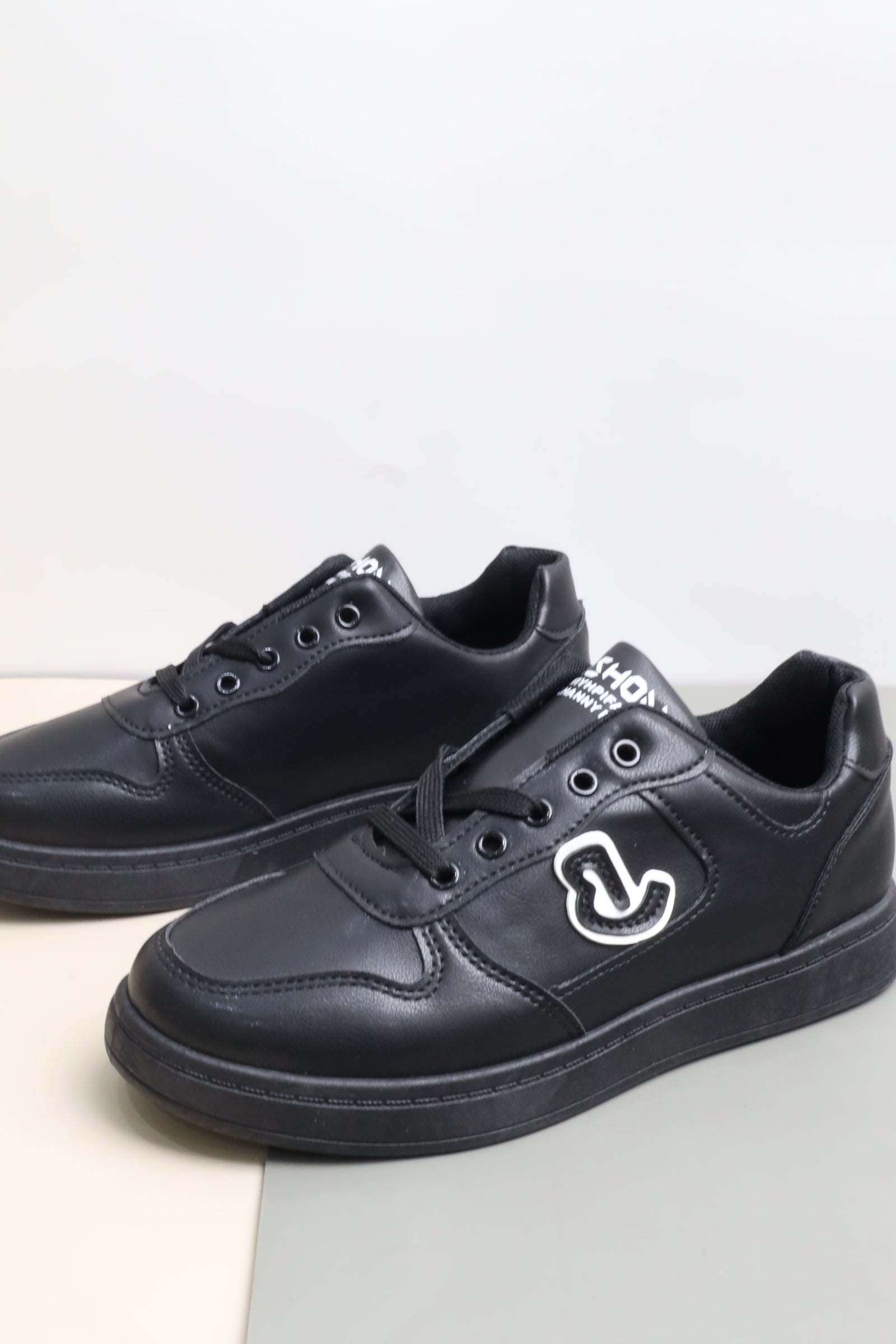 حذاء رياضي نسائي 89620