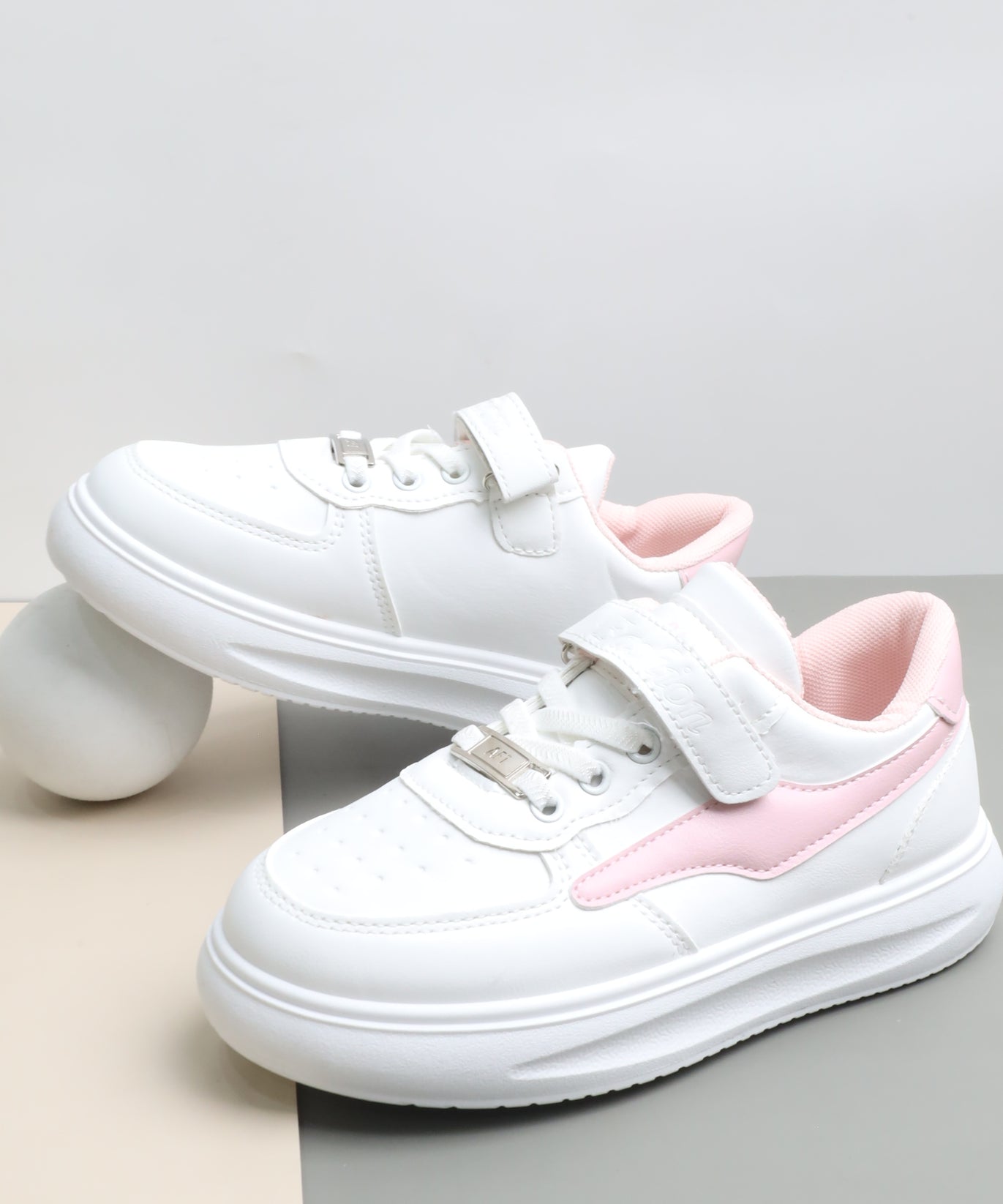 حذاء بناتي 18997