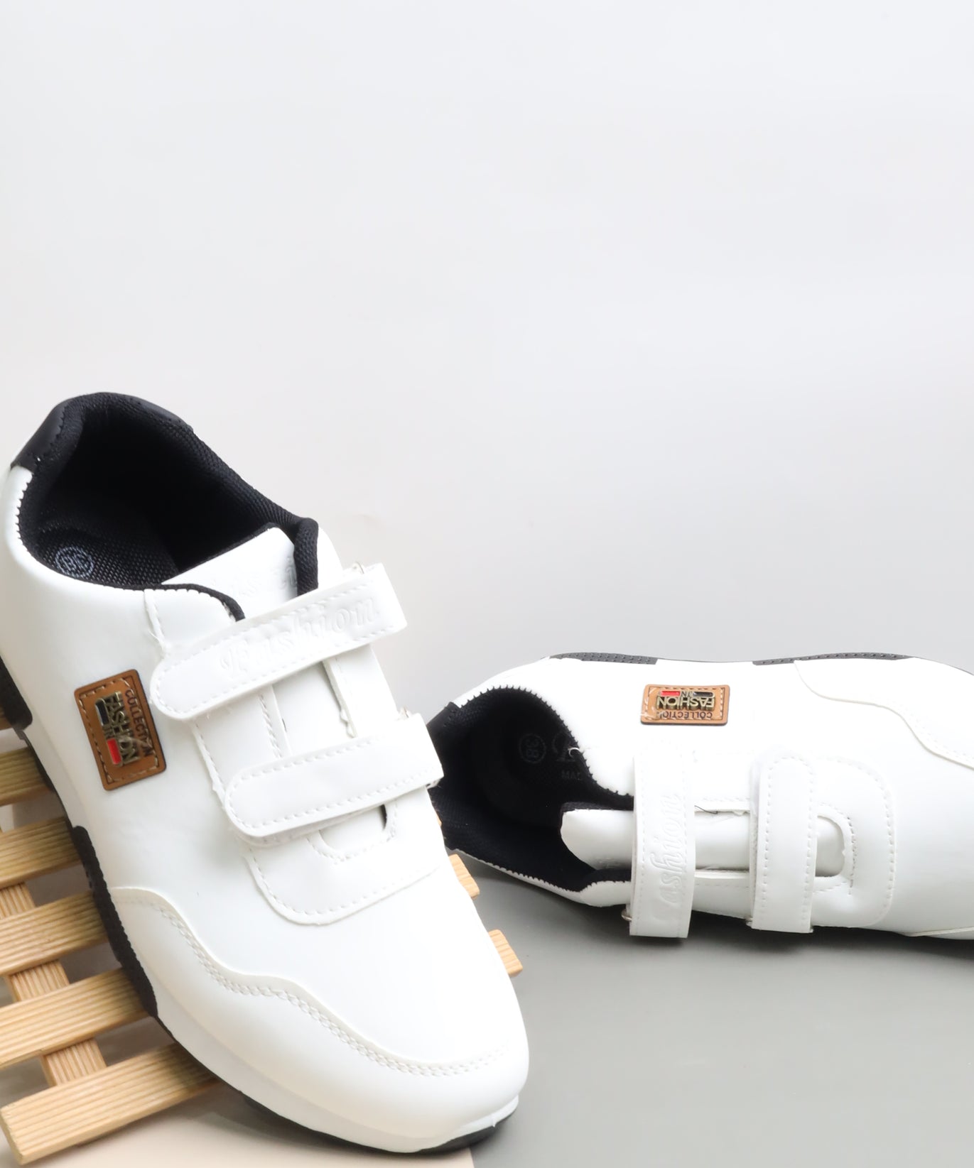 حذاء رياضي نسائي 171-820