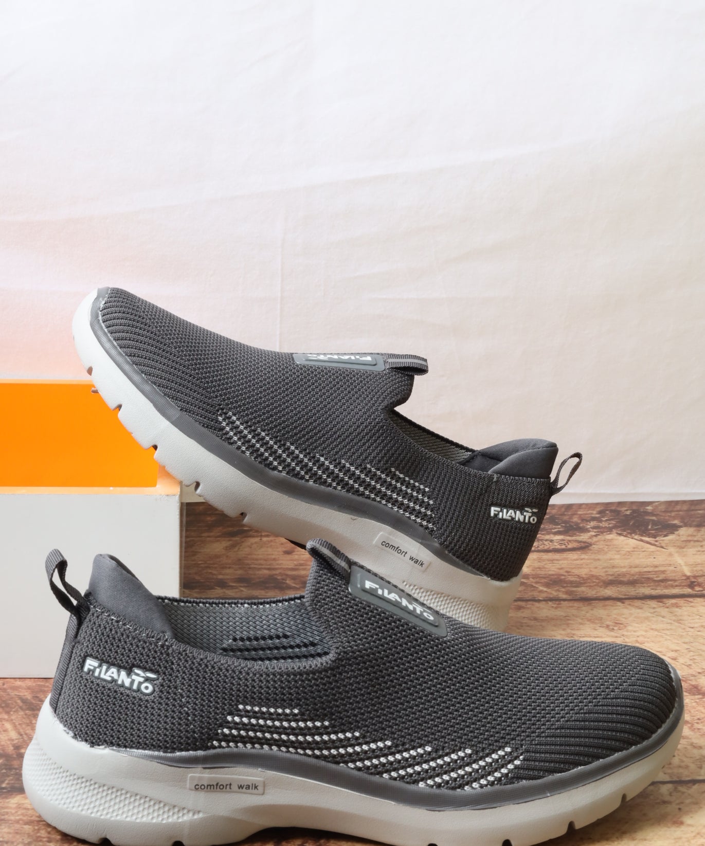 حذاء رياضي رجالي 16001