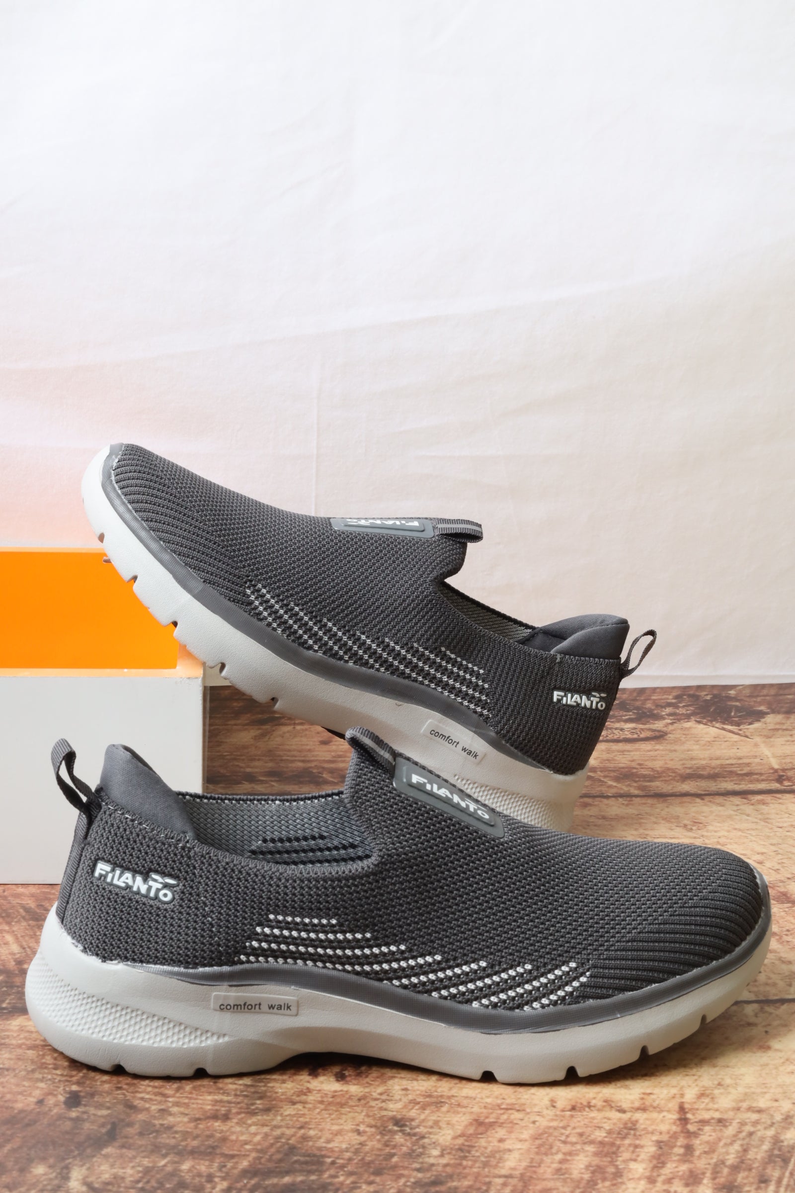 حذاء رياضي رجالي 16001