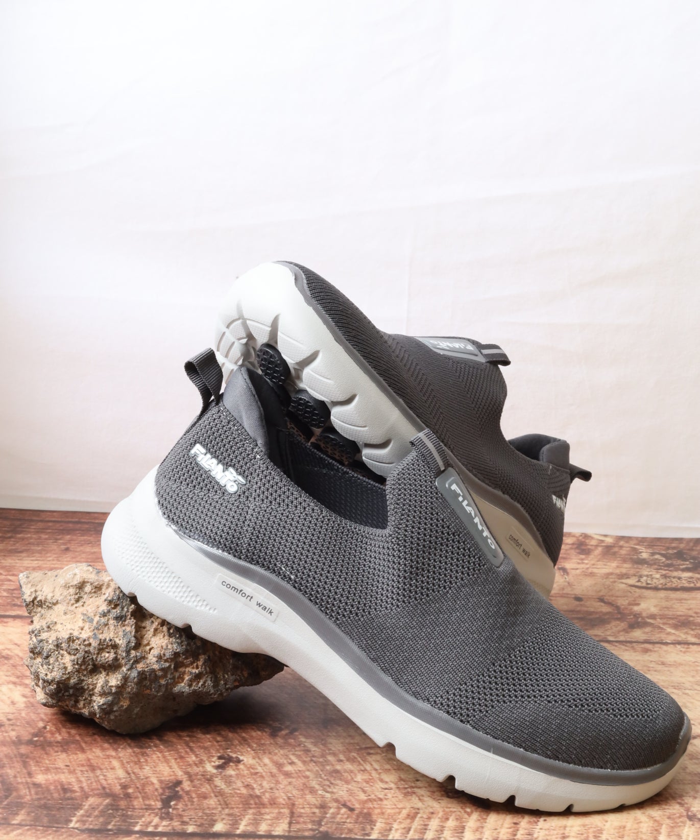 حذاء رياضي رجالي 16003