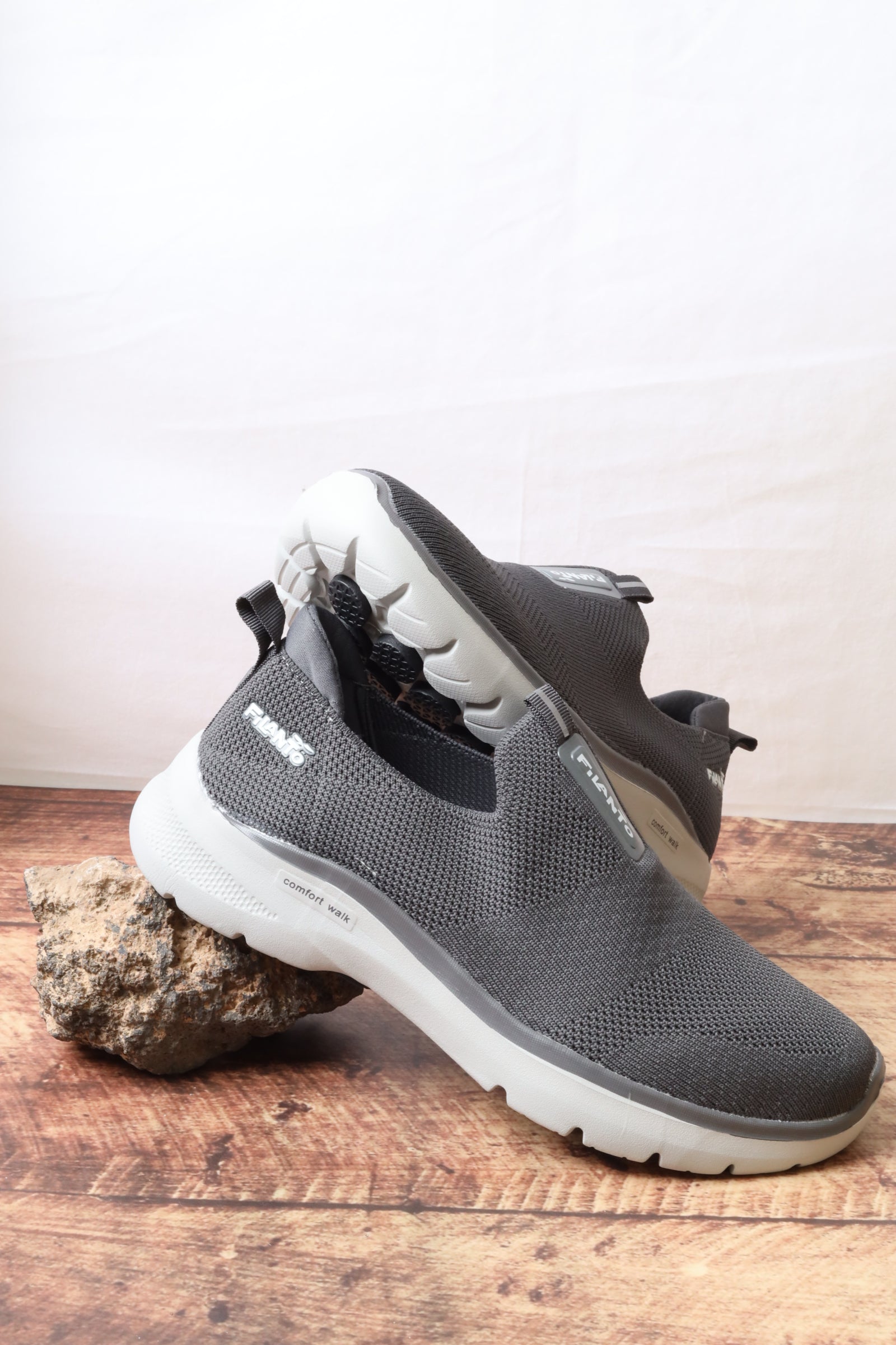 حذاء رياضي رجالي 16003