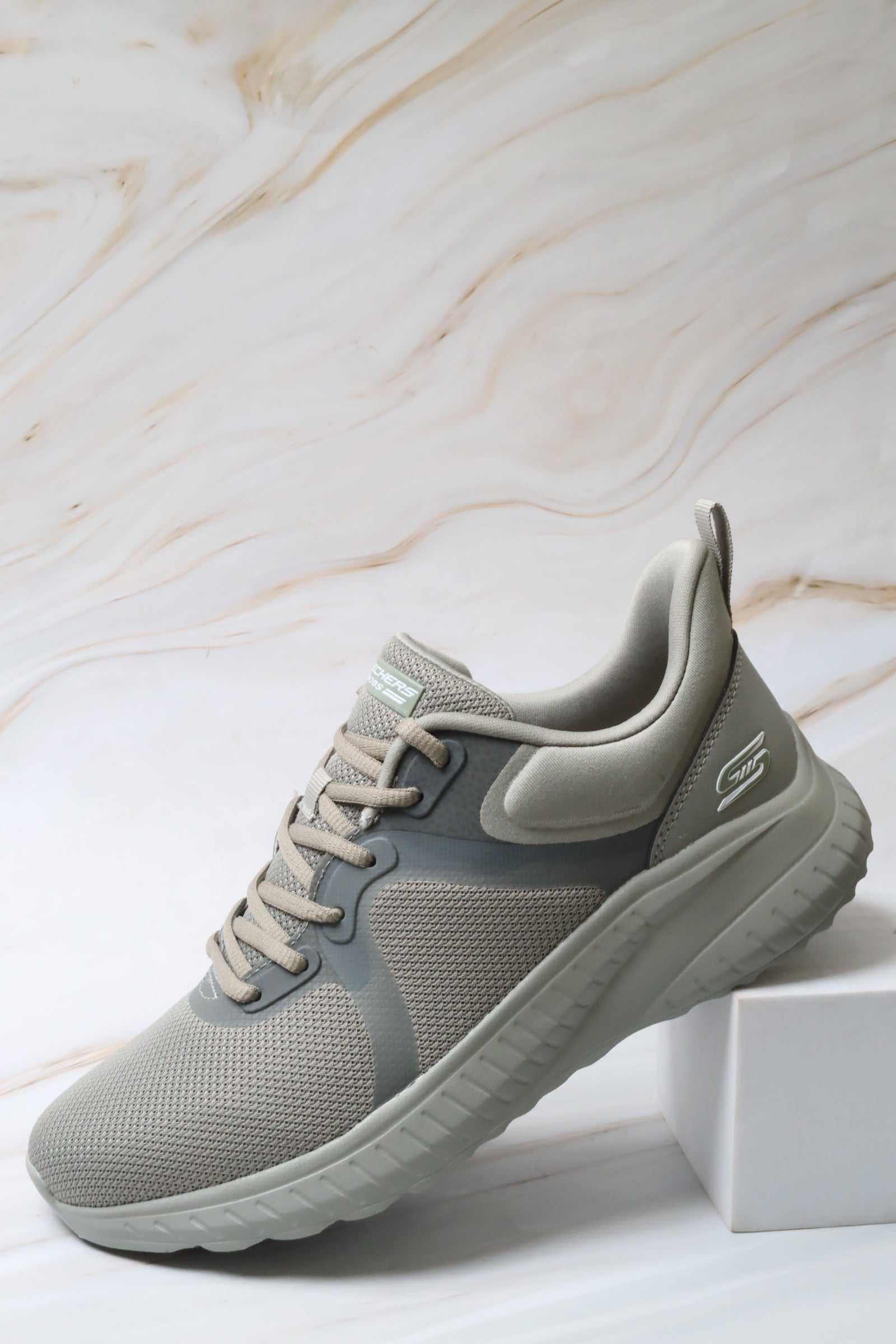 سكيتشرز رجالي بوبس سكواد 118035