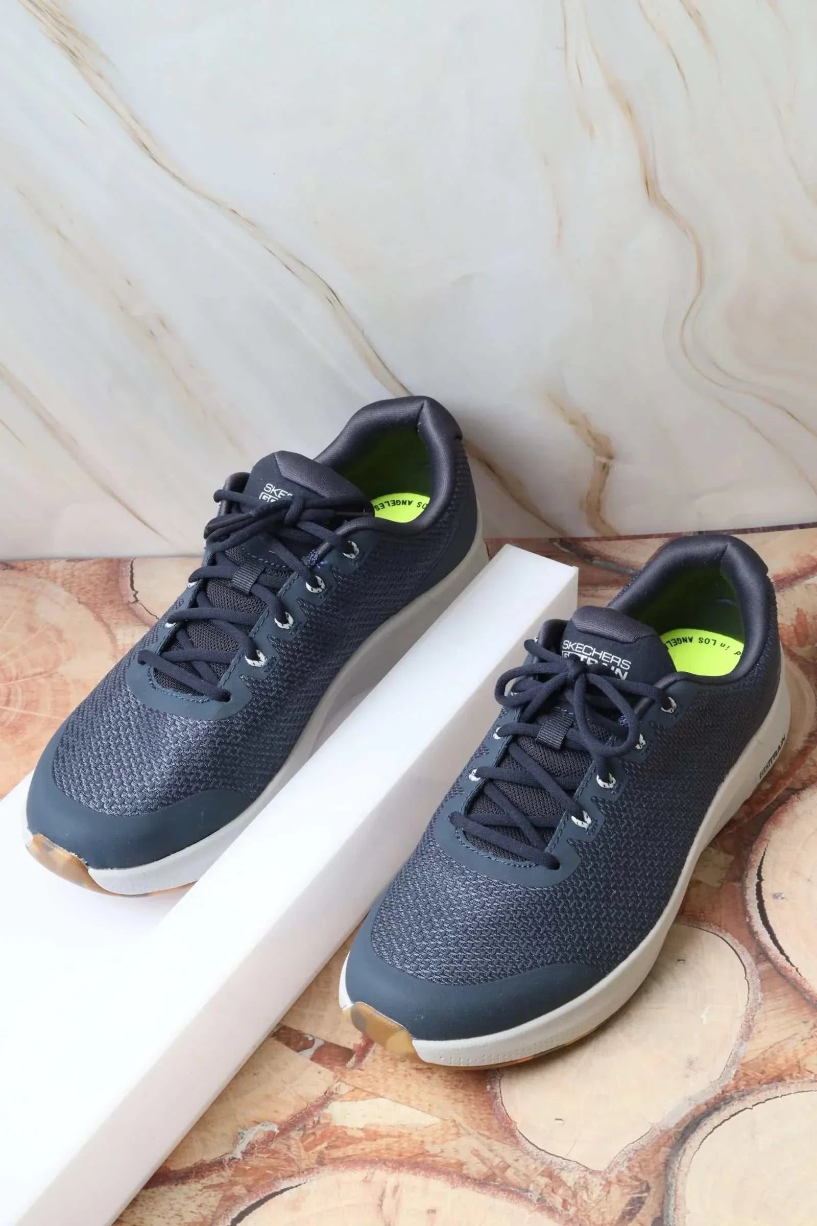 سكيتشرز رجالي جو ترين 220152