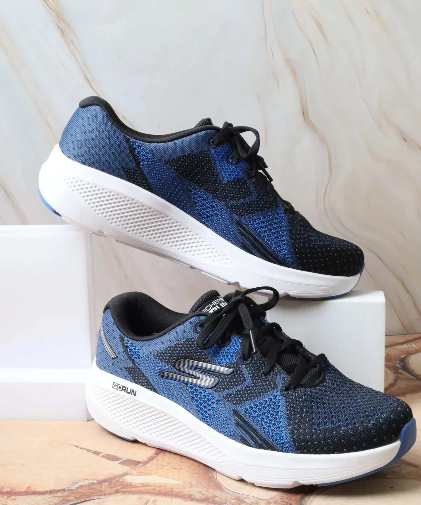 SKECHERS GO RUN ELEVATE MEN 220330 