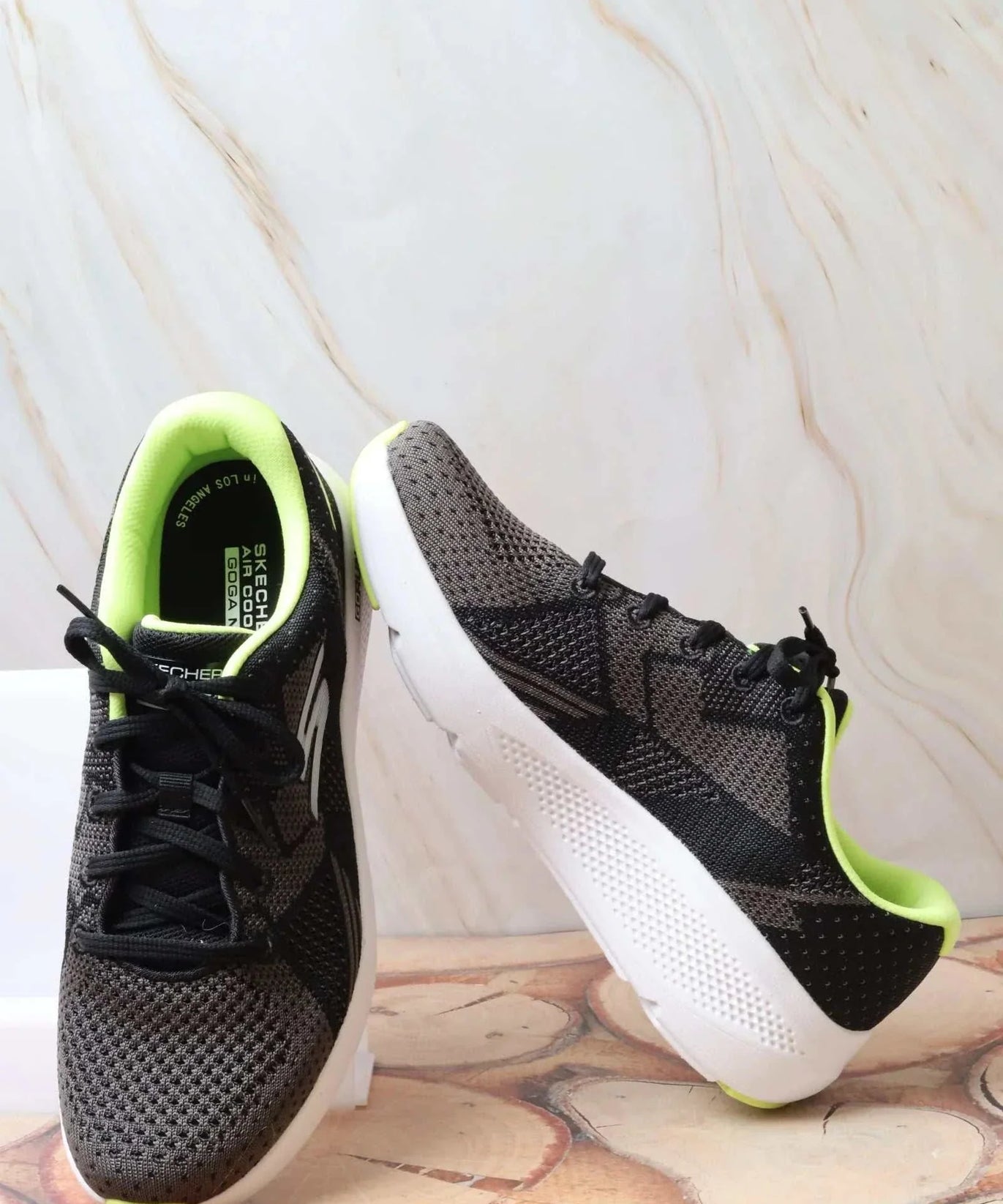 SKECHERS GO RUN ELEVATE MEN 220330 