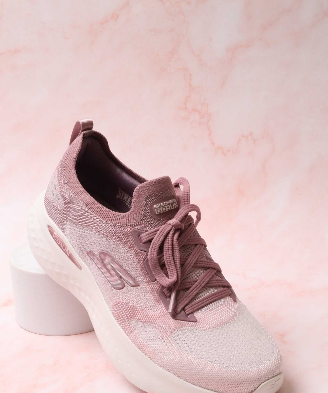 سكيتشرز نسائي جو رن لايت 129445