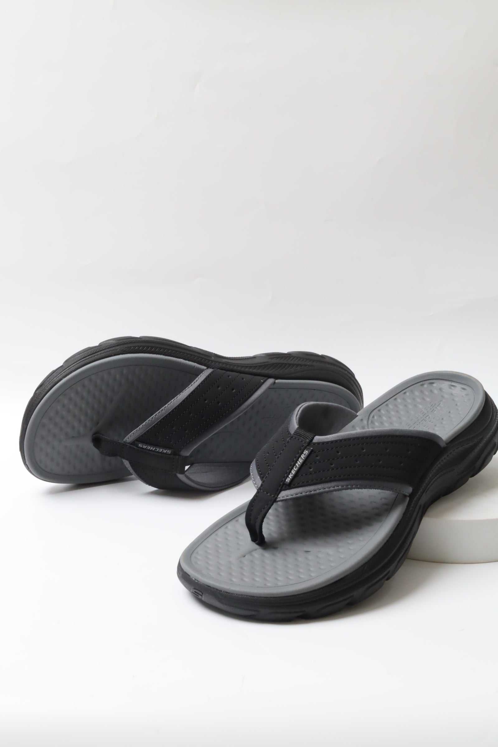 سكيتشرز رجالي ريفولتد 205166